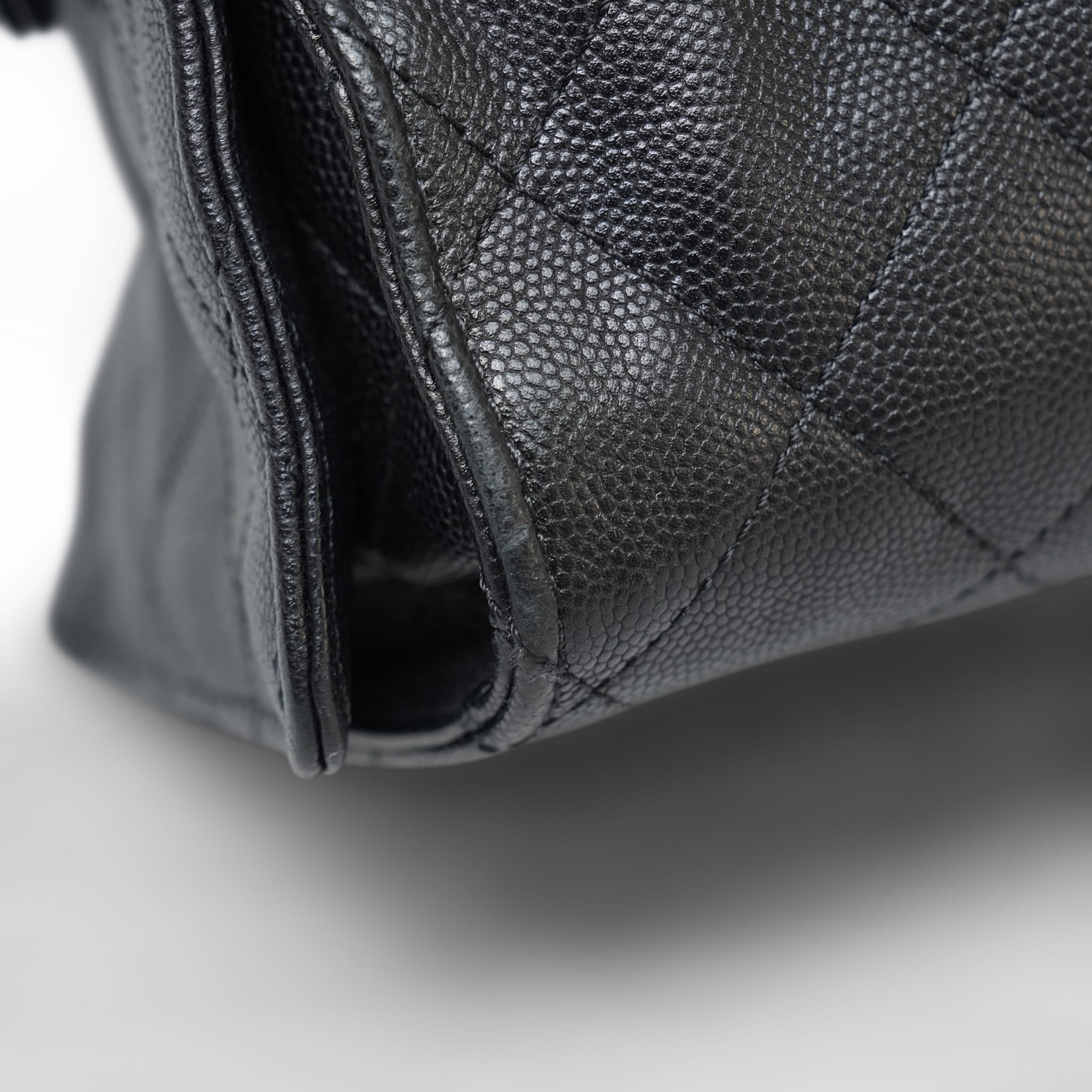 Product image 15 of 26: Black Caviar Quilted 25 Hobo Bag Medium Aged Gold Hardware