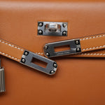 Product image 16 of 19: Kelly 25 Toffee Butler Palladium Plated B Stamp