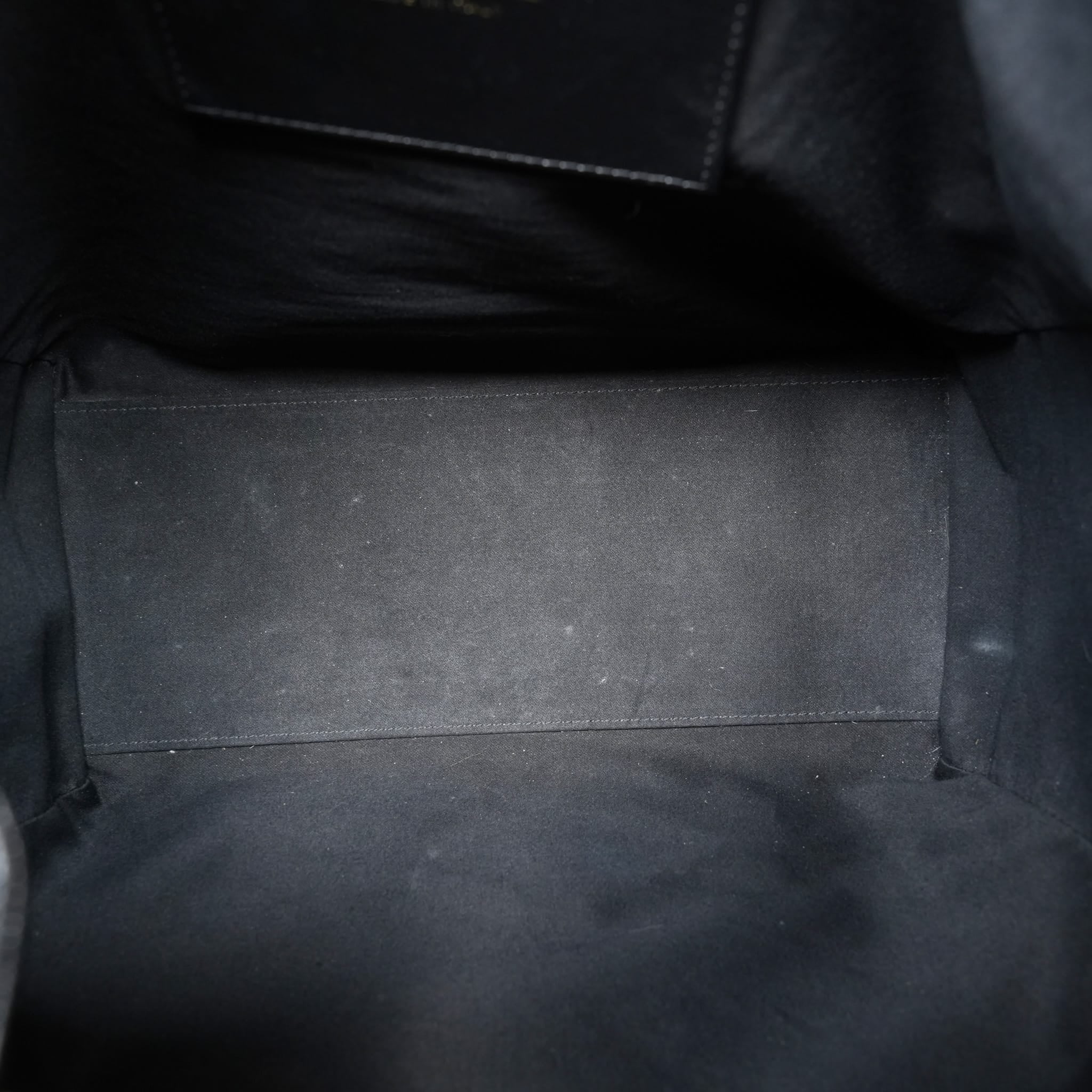 Product image 19 of 26: Black Caviar Quilted 25 Hobo Bag Medium Aged Gold Hardware