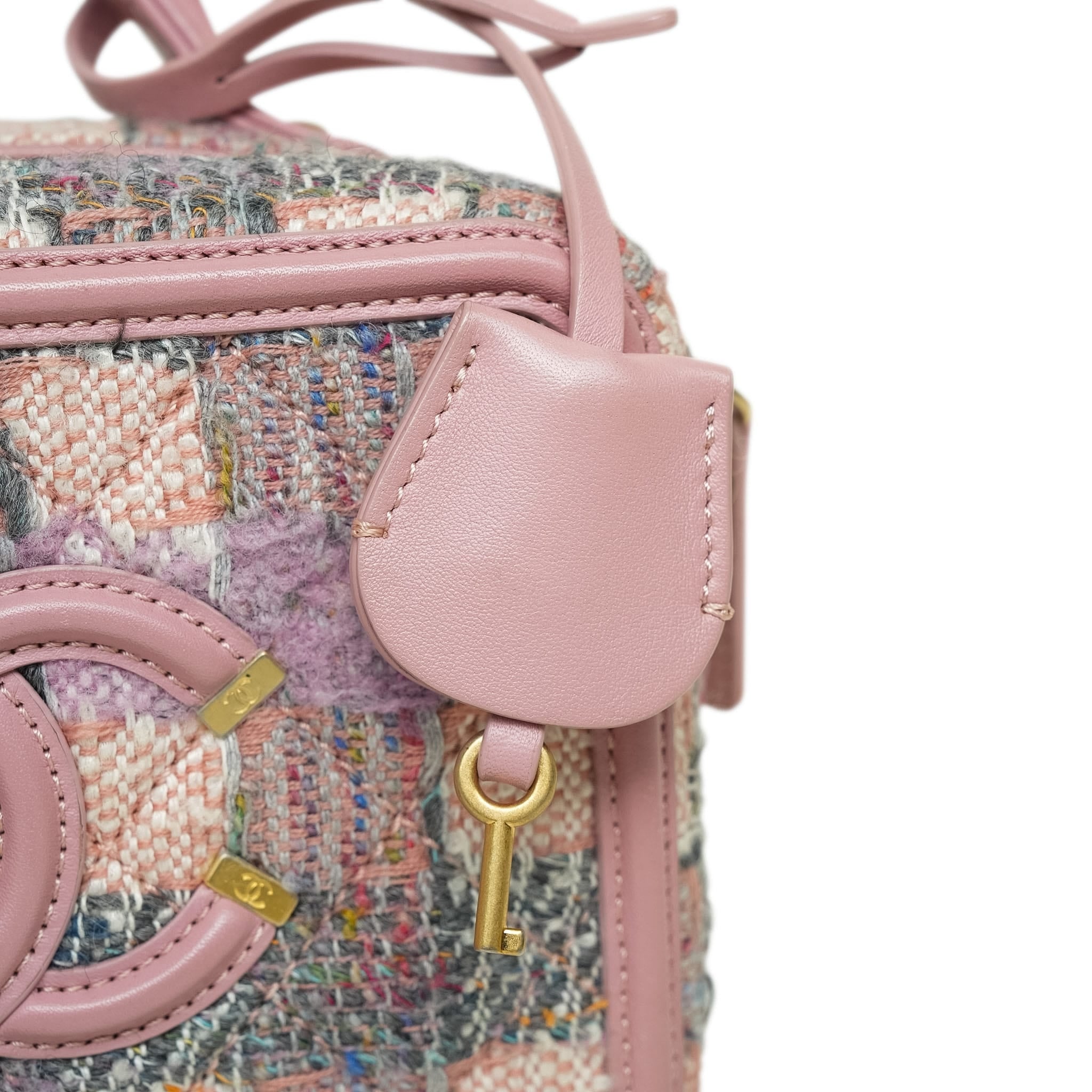 Pink Grey Tweed CC Filigree Vanity Case Small AGHW – REDELUXE