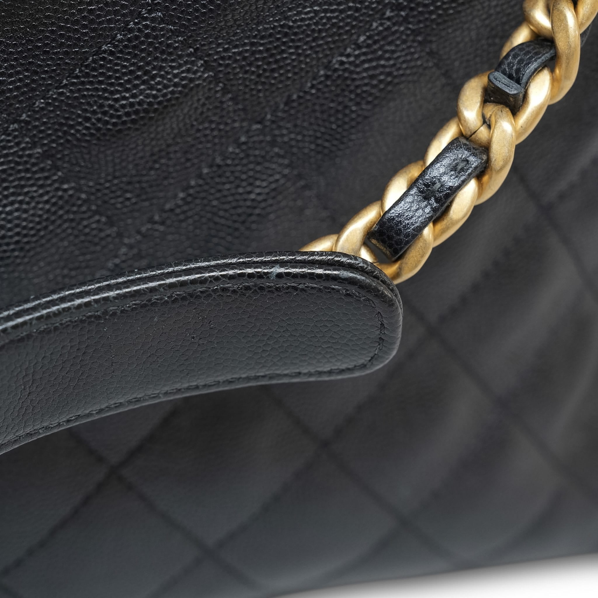Product image 22 of 26: Black Caviar Quilted 25 Hobo Bag Medium Aged Gold Hardware