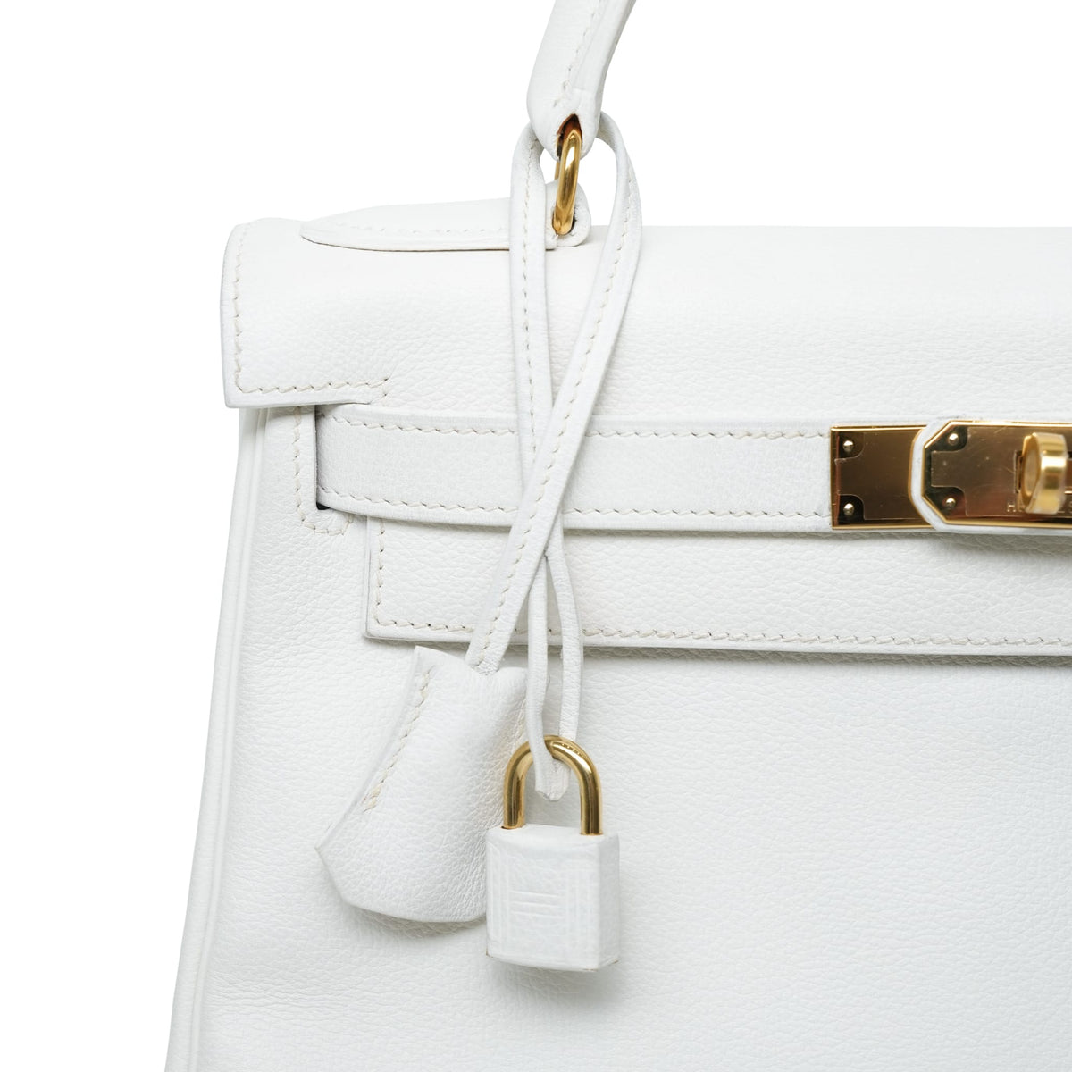 Kelly Retourne 28 White Graine Gold Plated W Circle Stamp
