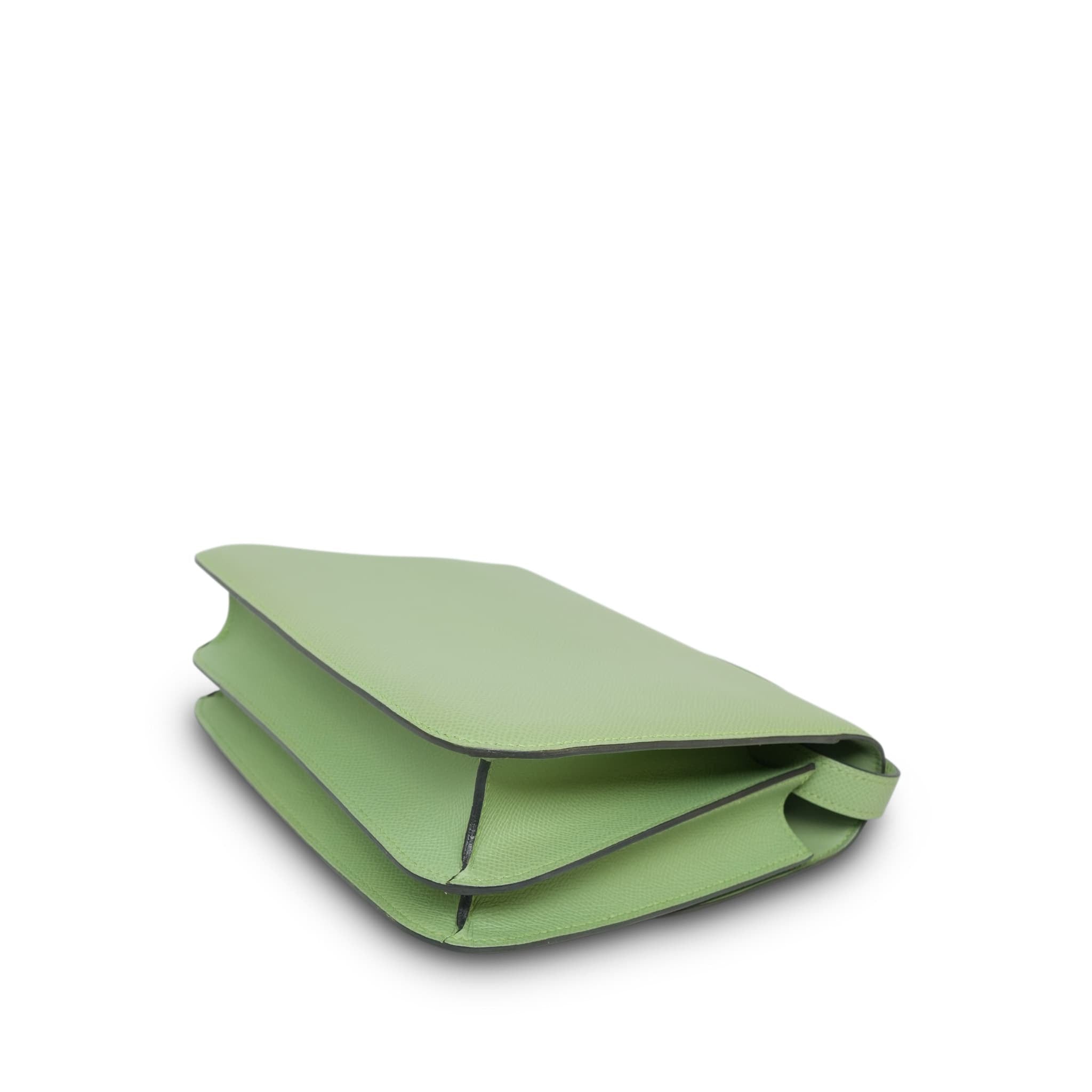 Product image 12 of 15: Constance 24 Vert Criquet Epsom Palladium Plated Y Stamp