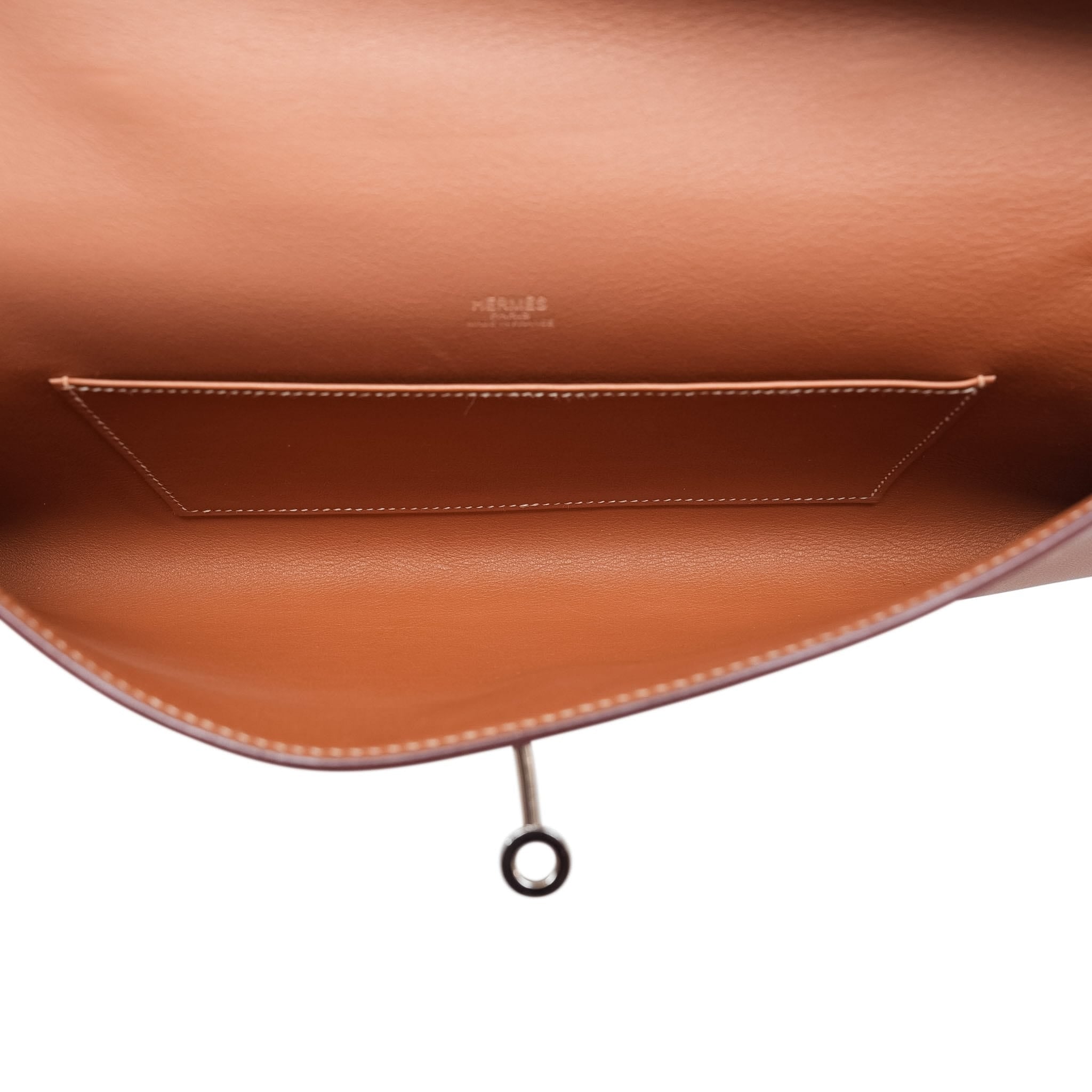 Product image 16 of 17: Kelly Cut Clutch Gold Swift Palladium Plated K Square Stamp