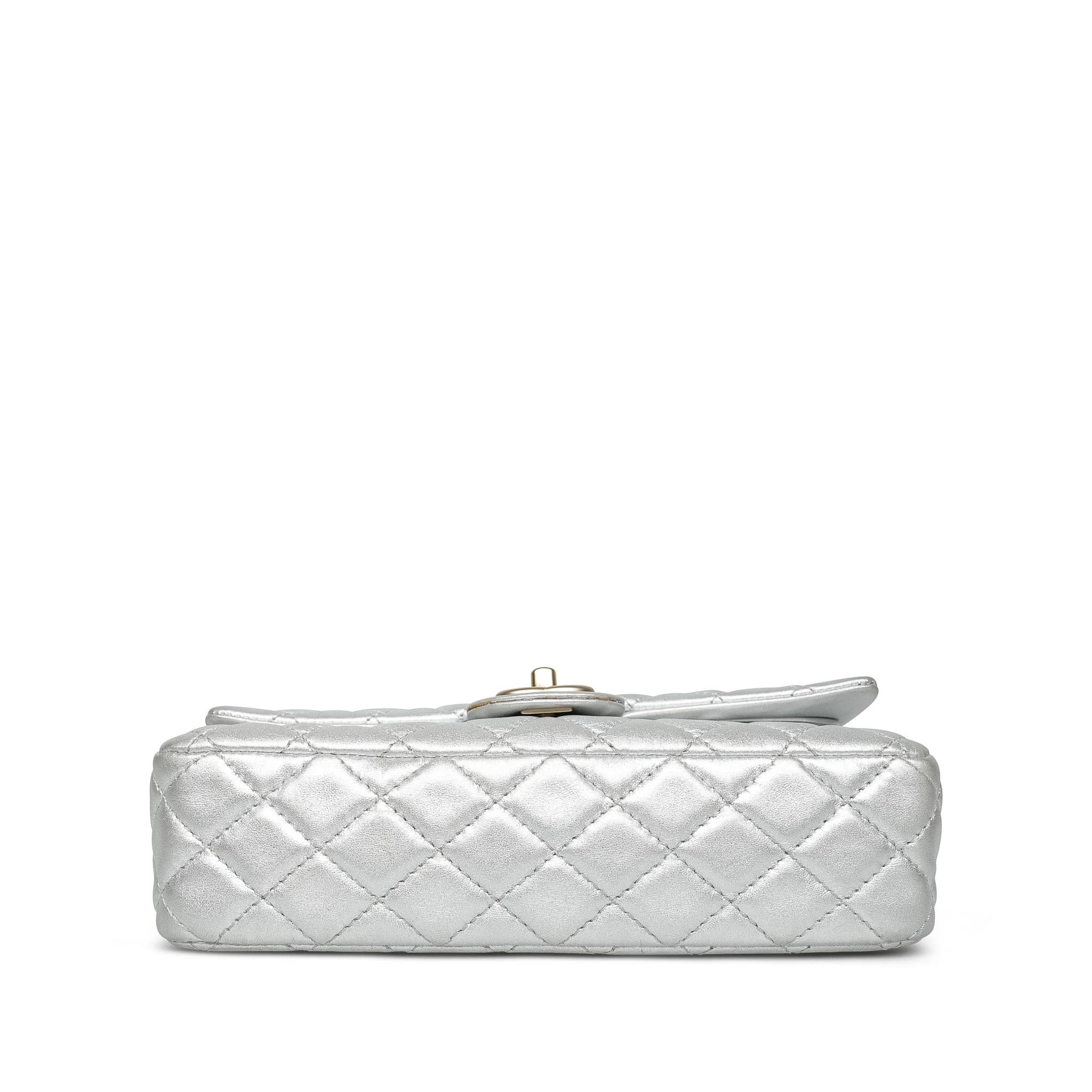 Product image 11 of 28: Silver Metallic Calfskin Quilted Classic Flap Medium Aged Gold Hardware