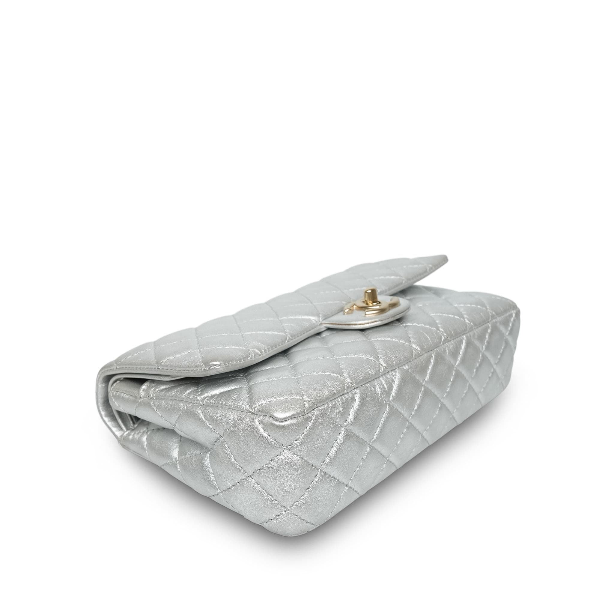 Product image 12 of 28: Silver Metallic Calfskin Quilted Classic Flap Medium Aged Gold Hardware