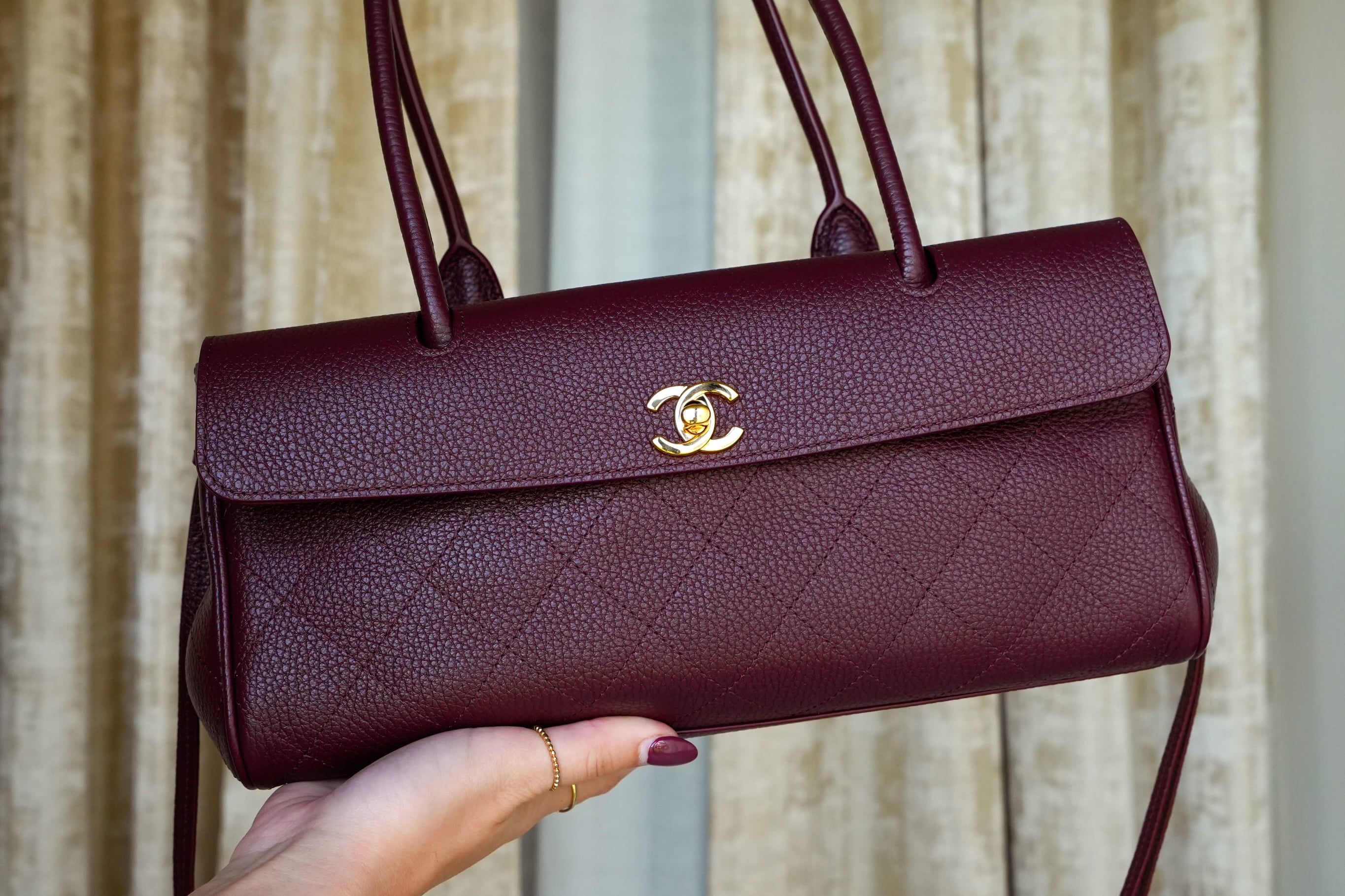 Product image 10 of 15: 26S Burgundy Grained Calfskin Quilted Urban Essentials Shopping Bag Small Gold Hardware