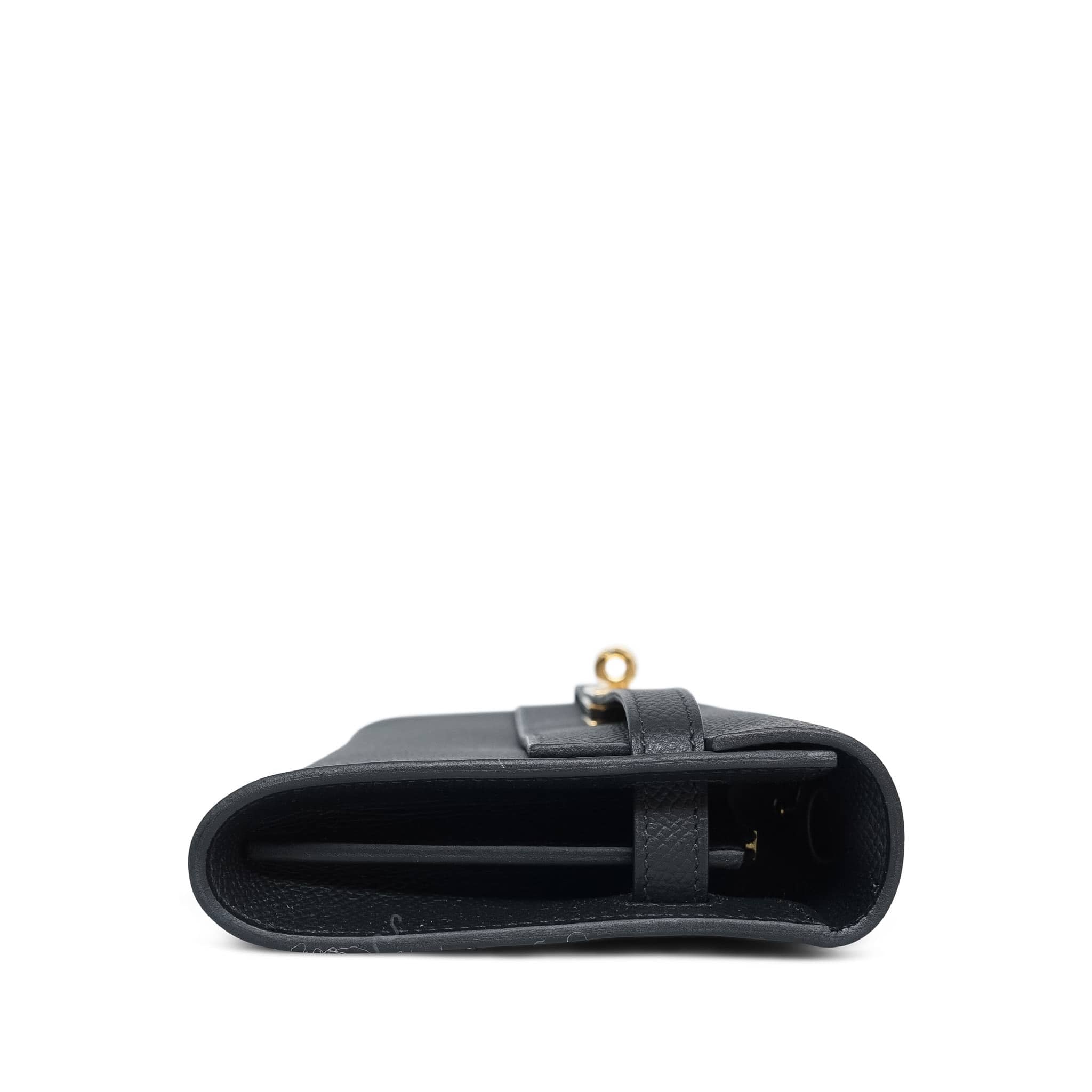 Product image 7 of 15: Kelly Wallet To Go Black Epsom Gold Plated G Stamp