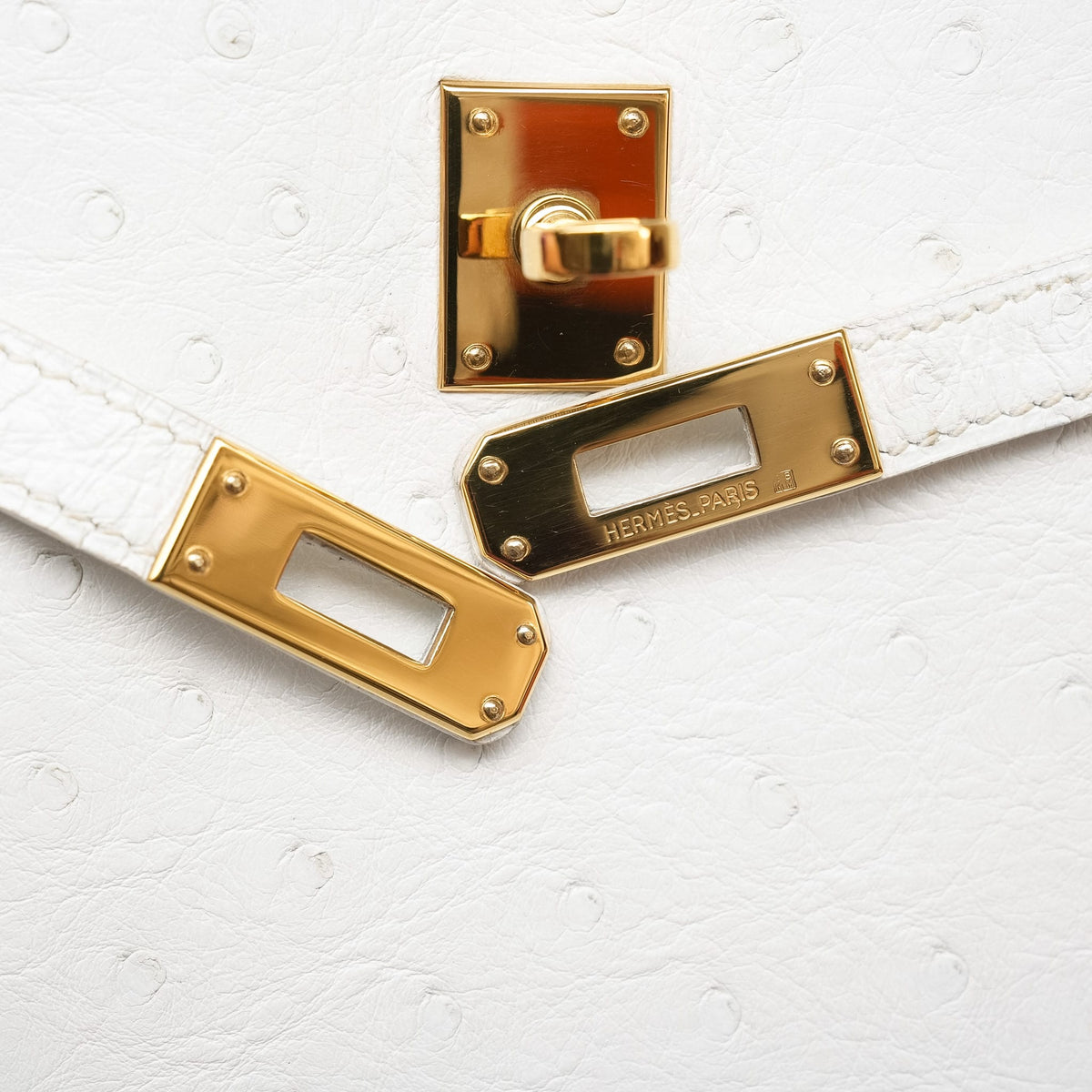 Kelly Sport PM White Ostrich Gold Plated R Circle
