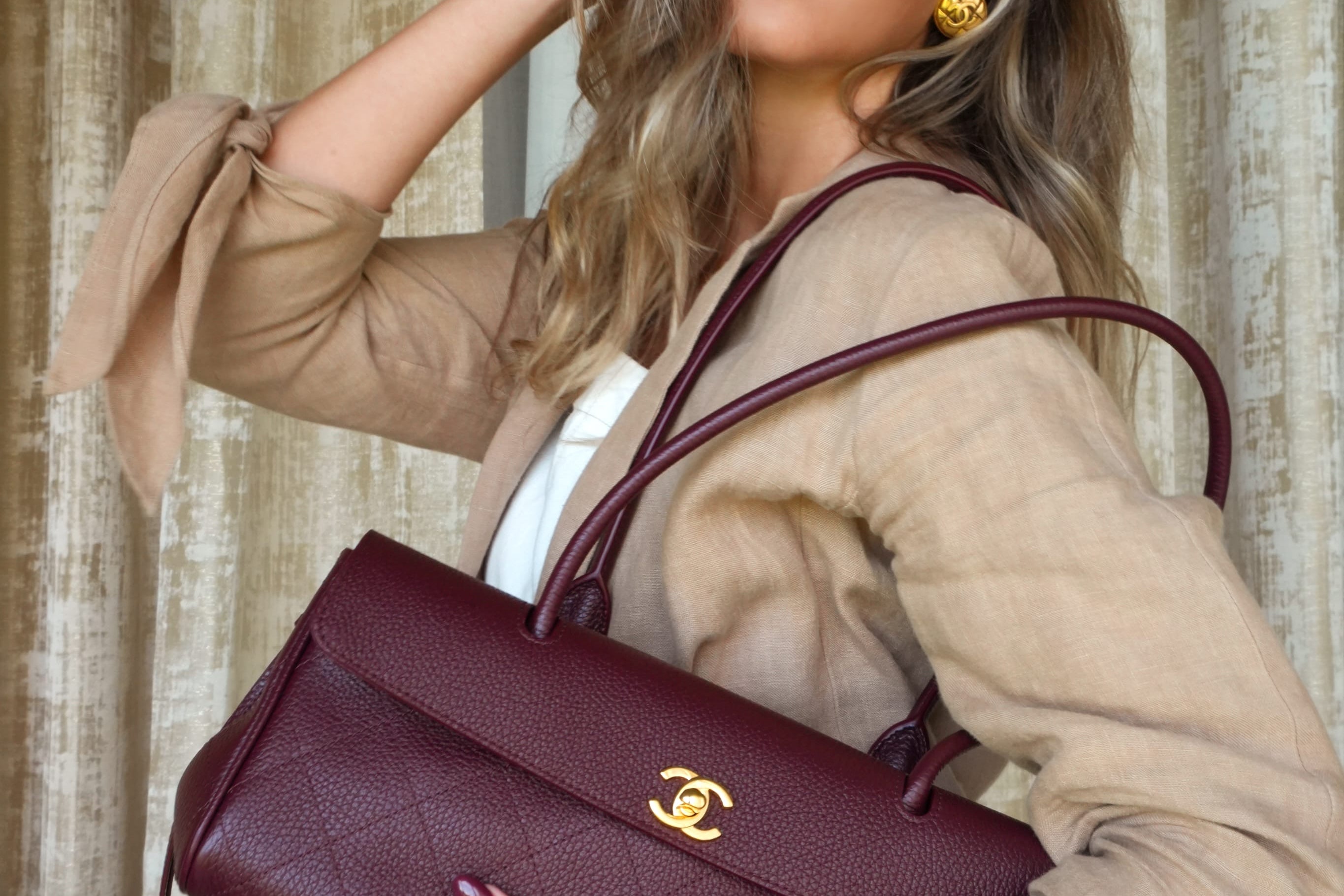 Product image 2 of 15: 26S Burgundy Grained Calfskin Quilted Urban Essentials Shopping Bag Small Gold Hardware