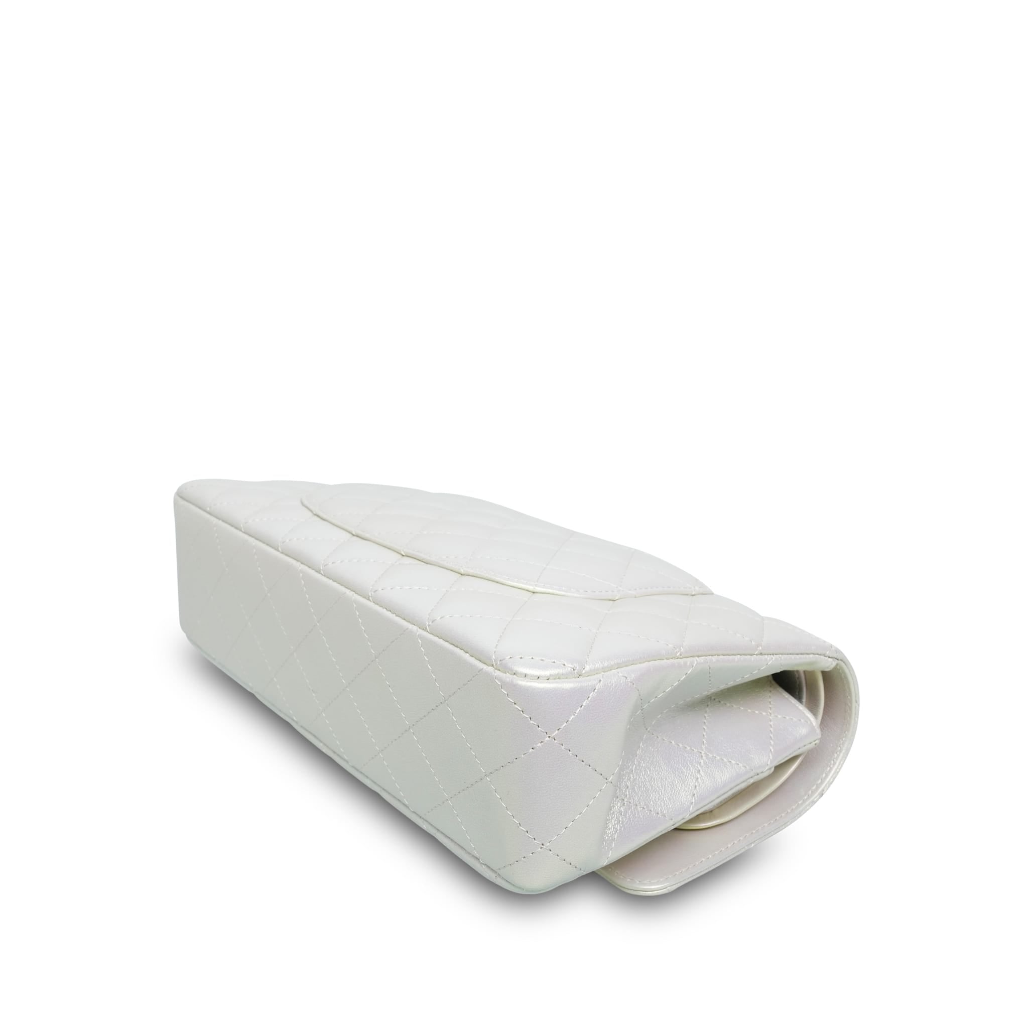 Product image 13 of 16: 20B White Iridescent Calfskin Quilted Classic Flap Medium Light Gold Hardware