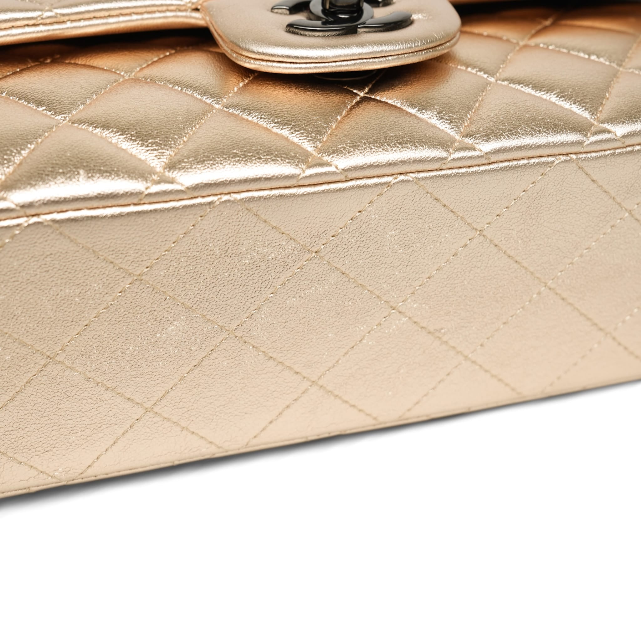 Product image 9 of 23: Light Gold Metallic Lambskin Quilted Classic Flap Medium So Black Hardware