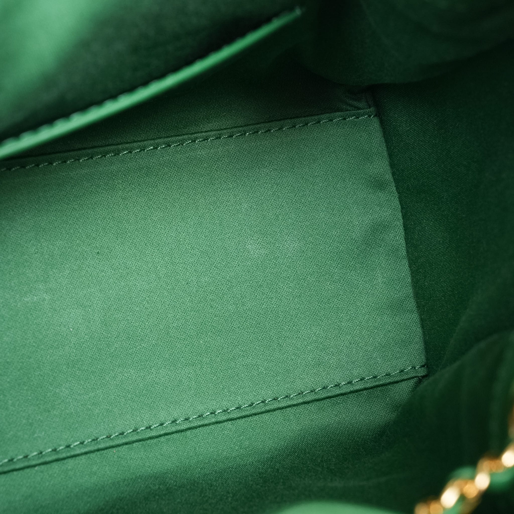 Product image 16 of 19: Green Caviar Quilted 25 Hobo Bag Mini Gold Hardware