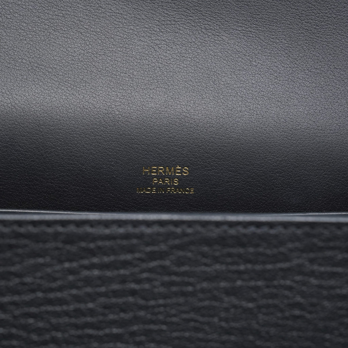 Geta Black Chèvre Mysore Gold Plated B Stamp
