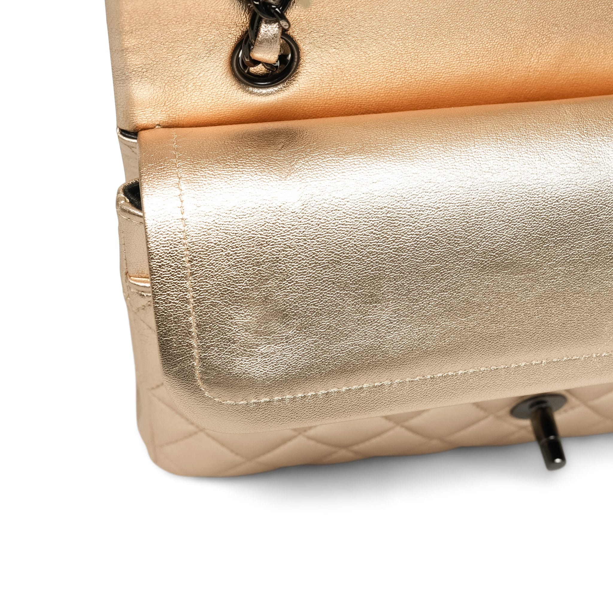 Product image 22 of 23: Light Gold Metallic Lambskin Quilted Classic Flap Medium So Black Hardware