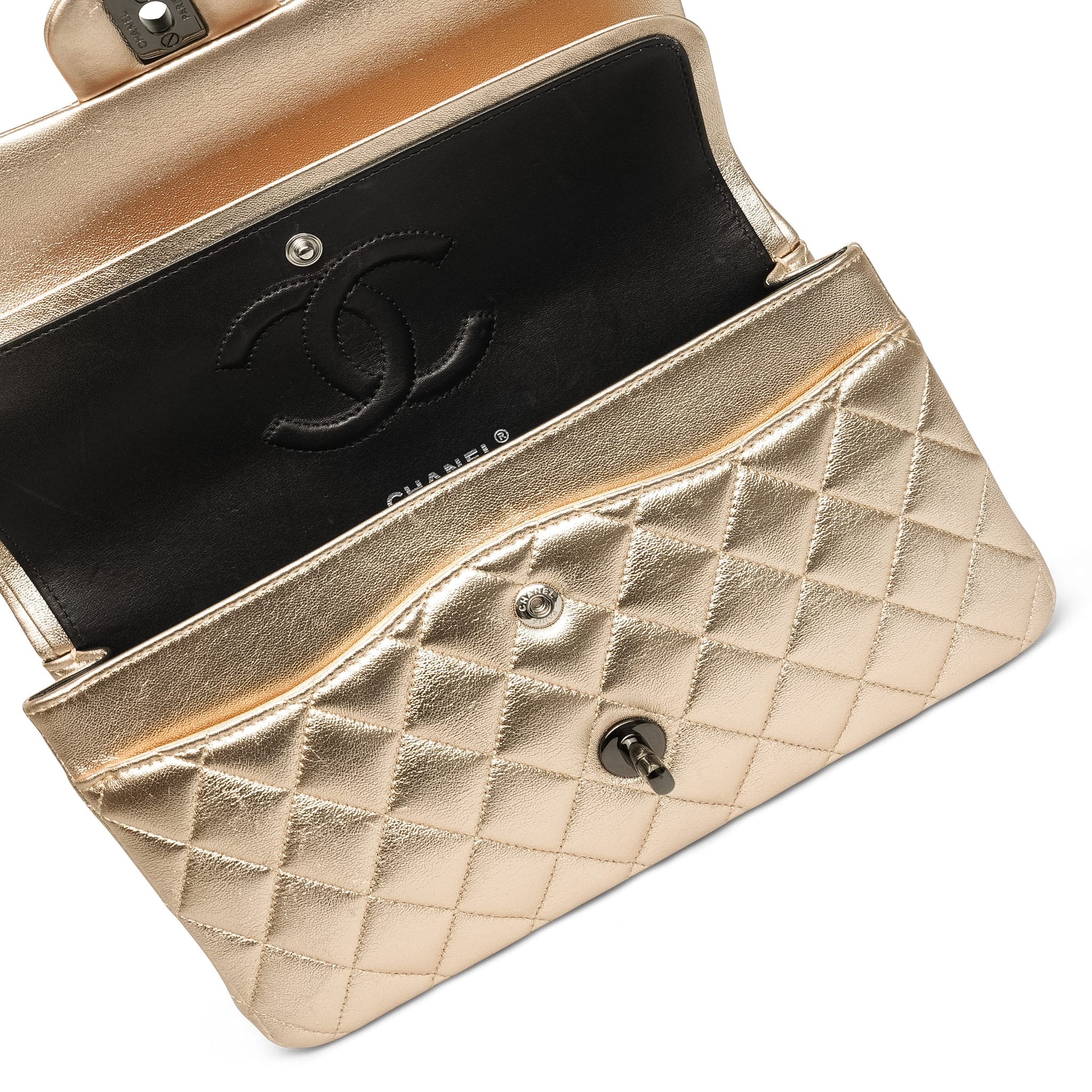 Product image 20 of 23: Light Gold Metallic Lambskin Quilted Classic Flap Medium So Black Hardware