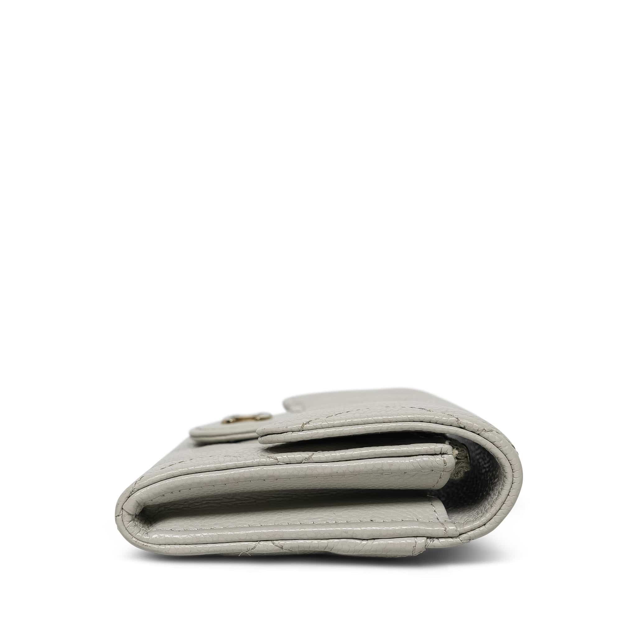Product image 5 of 17: Light Grey Caviar Quilted Classic Flap Card Holder LGHW