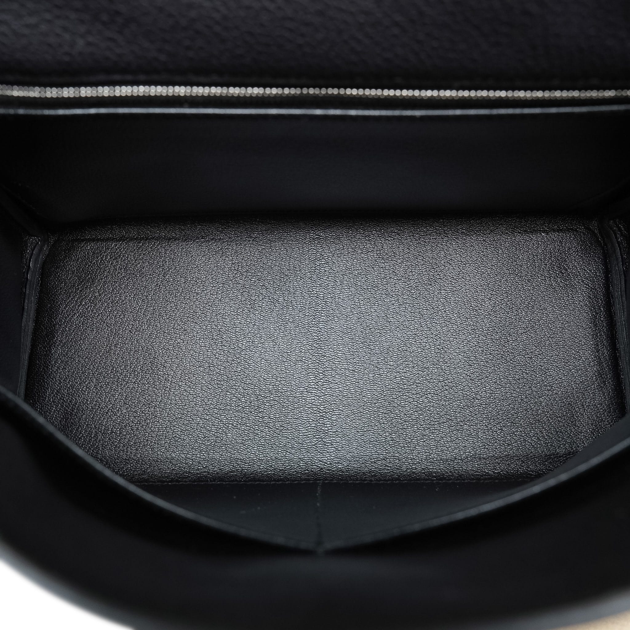 Product image 16 of 16: Kelly Retourne 28 Black Veau Togo Palladium Plated K Stamp