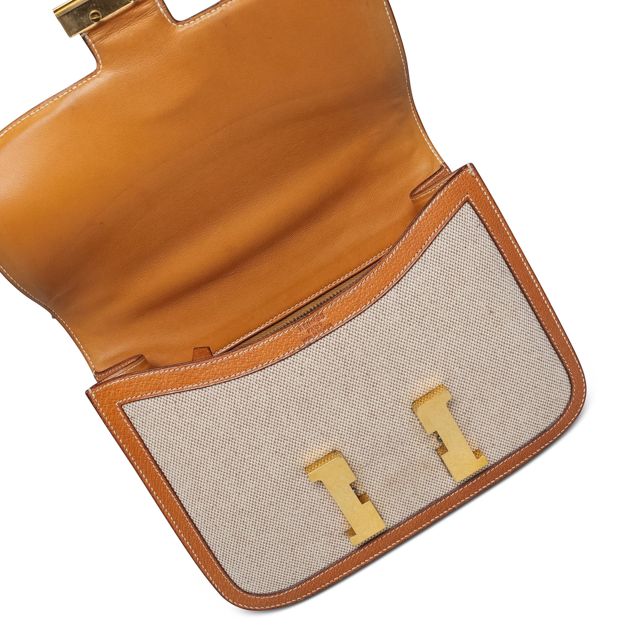 Product image 33 of 33: Constance 23 Gold Peau Porc/Toile Gold Plated M Circle Stamp