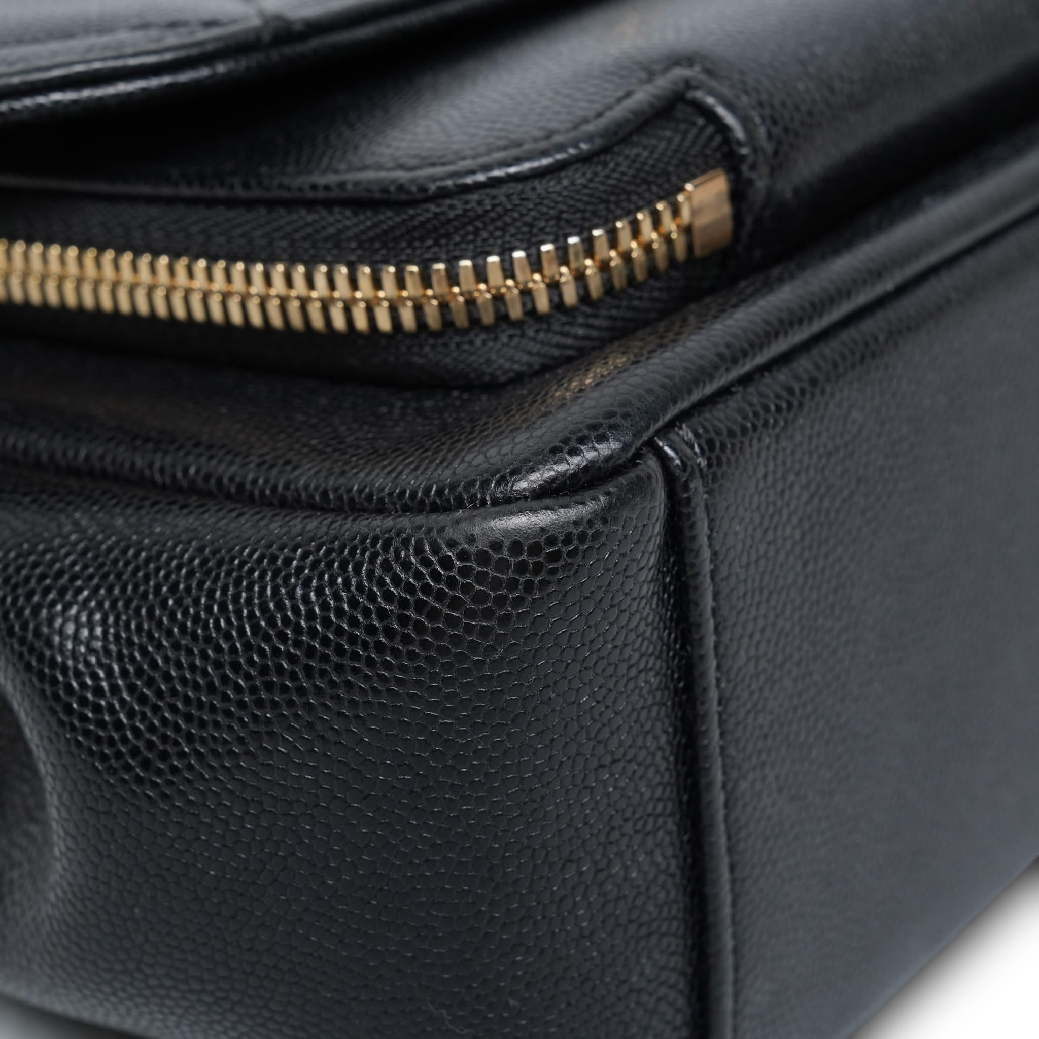 Product image 11 of 19: Black Caviar Quilted Business Affinity Flap Medium Light Gold Hardware