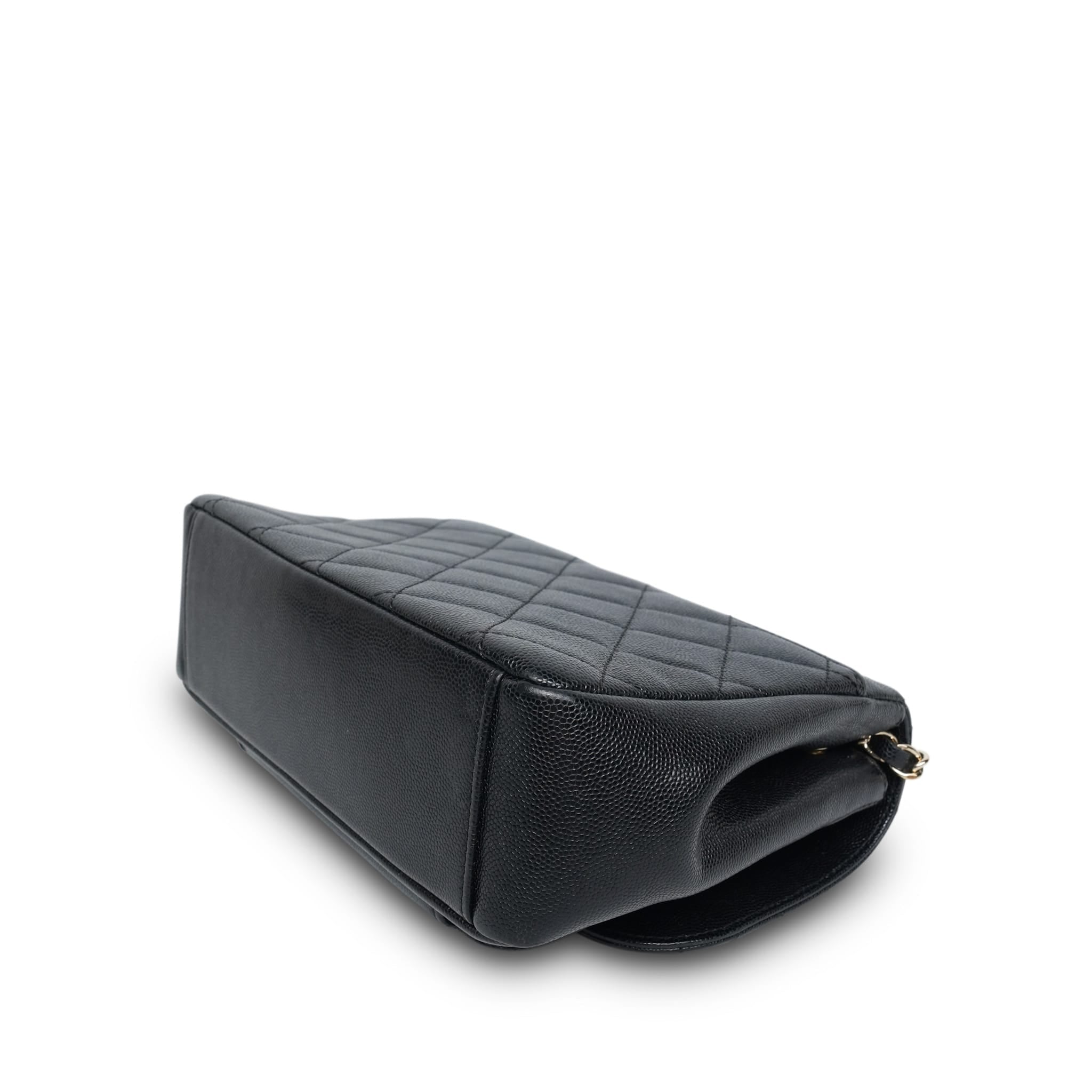 Product image 16 of 19: Black Caviar Quilted Business Affinity Flap Medium Light Gold Hardware