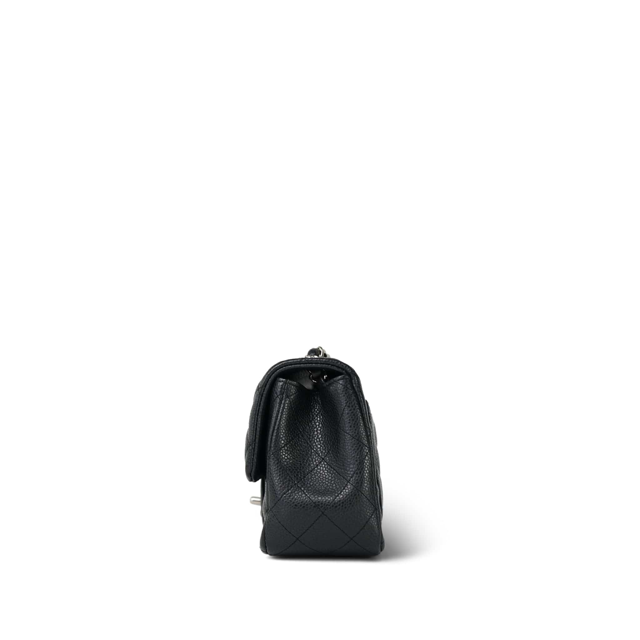 【ヴィンテージ】Rank:S☆Chanel Black Chic With Me Series18 Chanel Vintage Black Patent Crossbody Bag - Ann's Fabulous