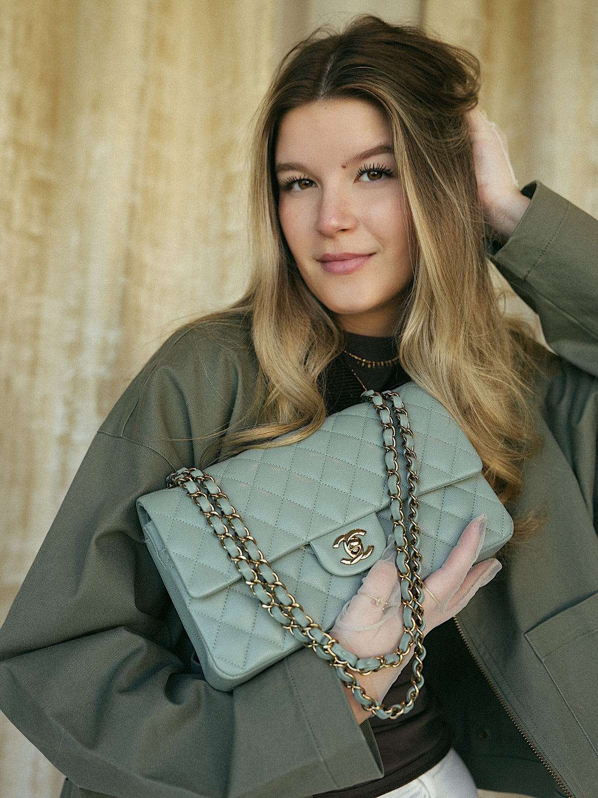 22C Dark Green Caviar Quilted Classic Flap Medium Light Gold Hardware