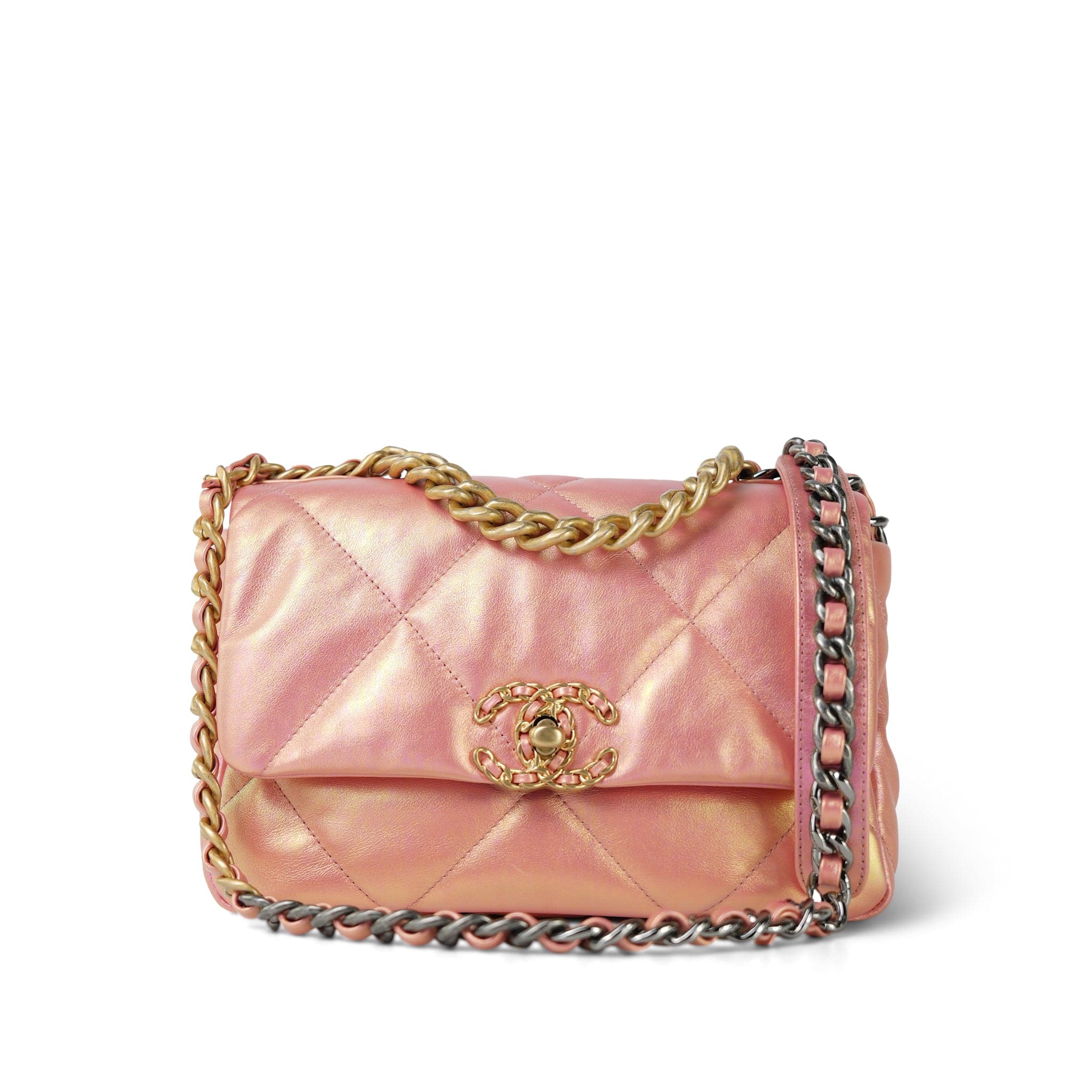CHANEL ピンク キルティング ケース　ノベルティ CHANEL - 【未使用】シャネルノベルティキルティングポーチ コスメ