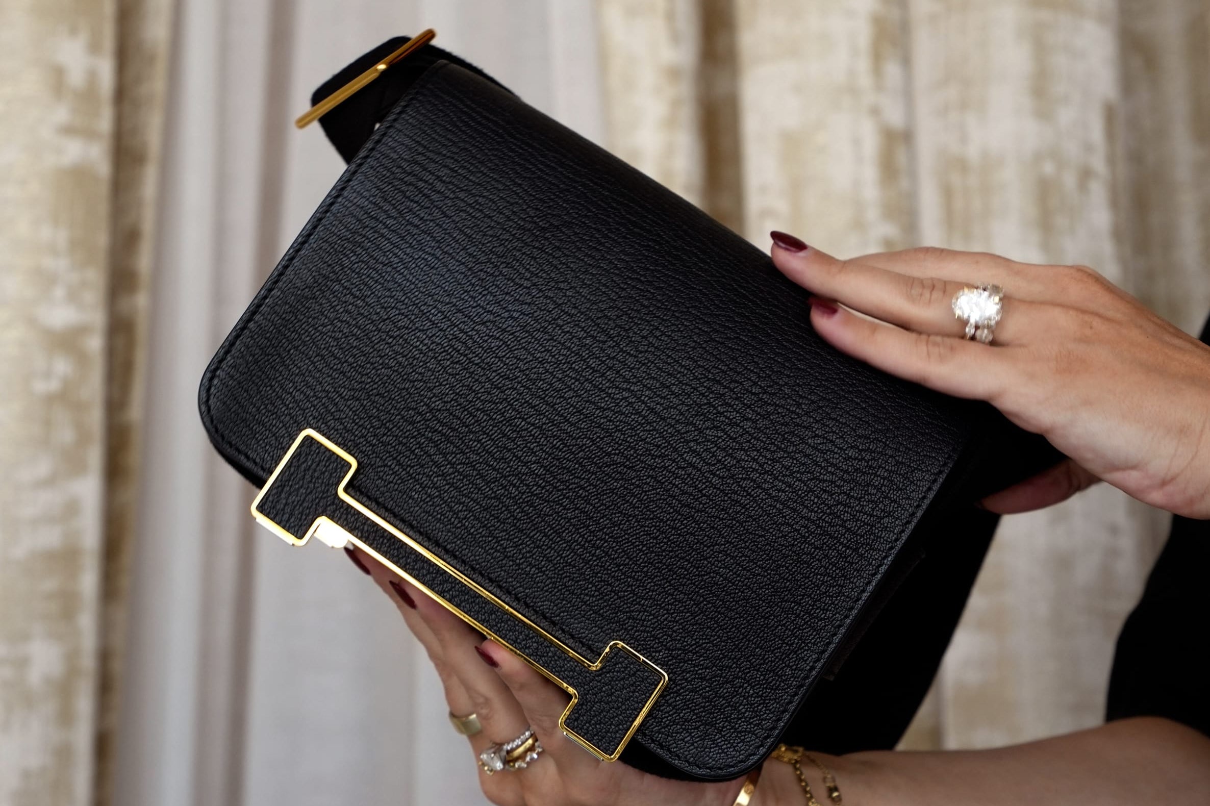 Product image 10 of 17: Geta Black Chèvre Mysore Gold Plated B Stamp