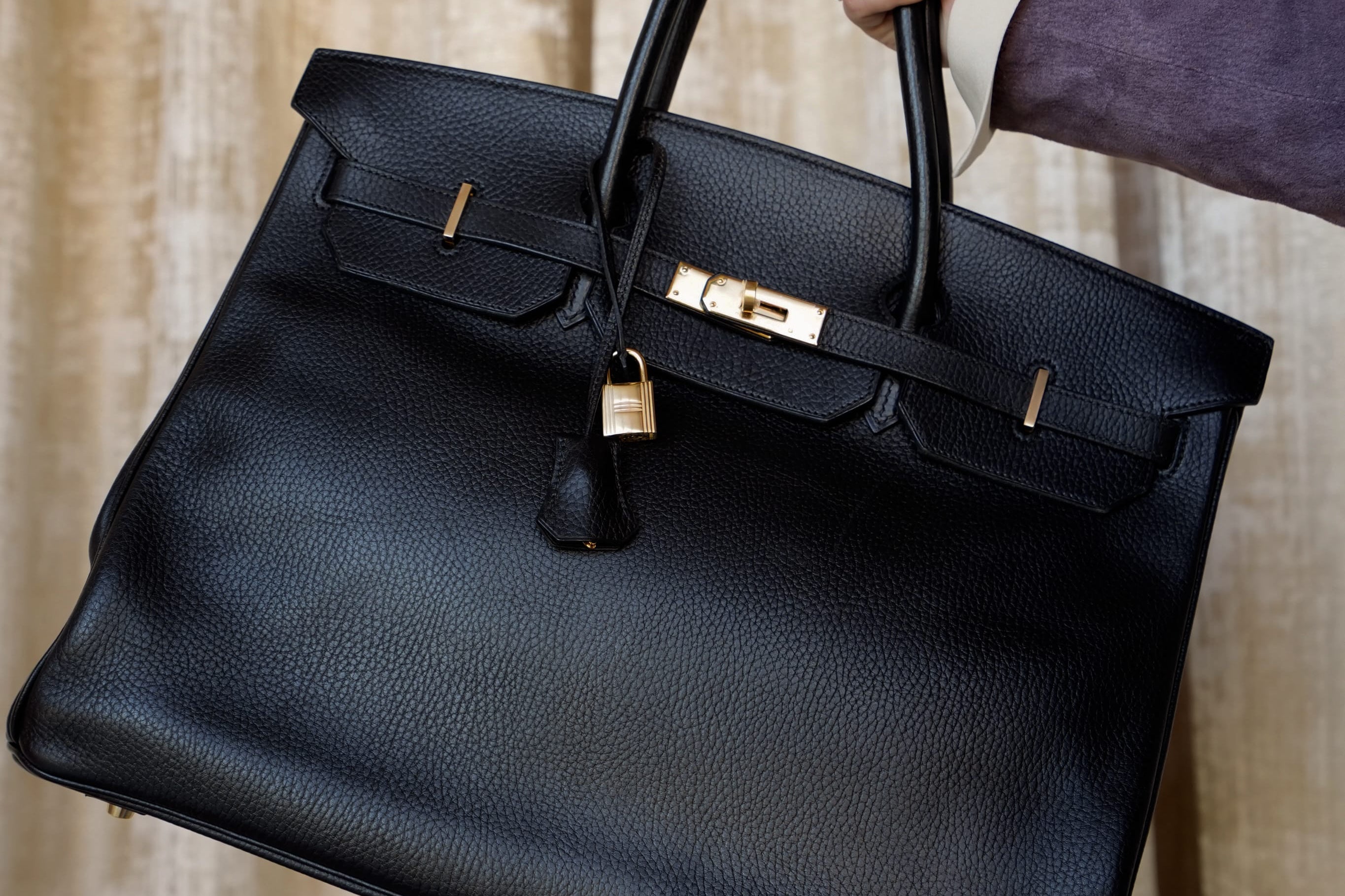 Product image 10 of 22: Birkin 40 Black Ardennes Gold Plated C Square Stamp