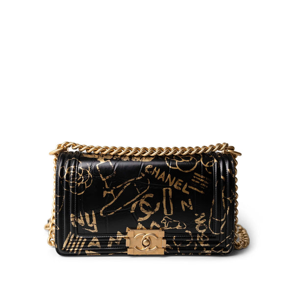 chanel-19a-old-medium-le-boy-