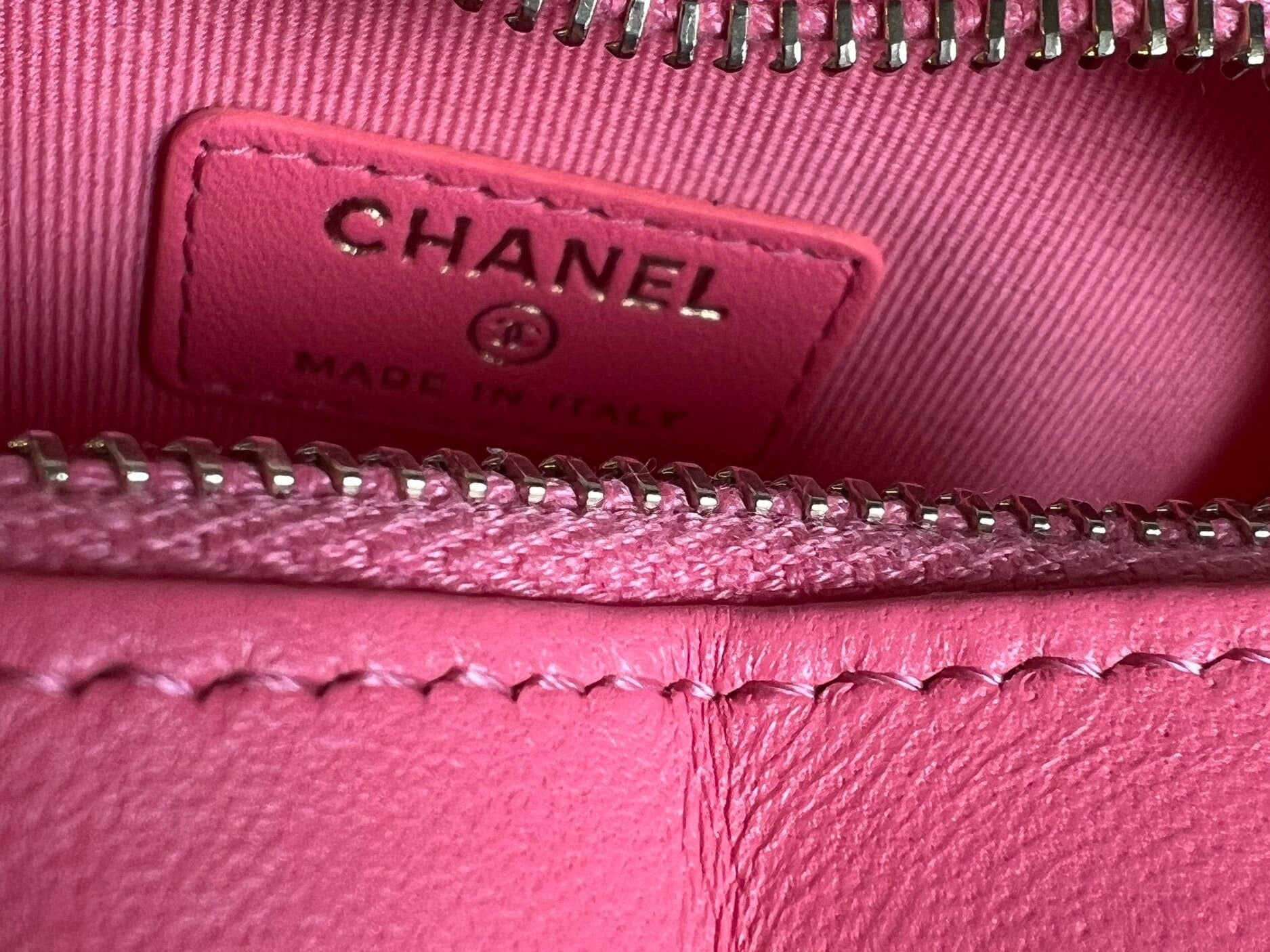 CHANEL Belt Bag 22S CC In Love Heart Zipped Pink Lambskin Quilted Belt Bag LGHW - Redeluxe