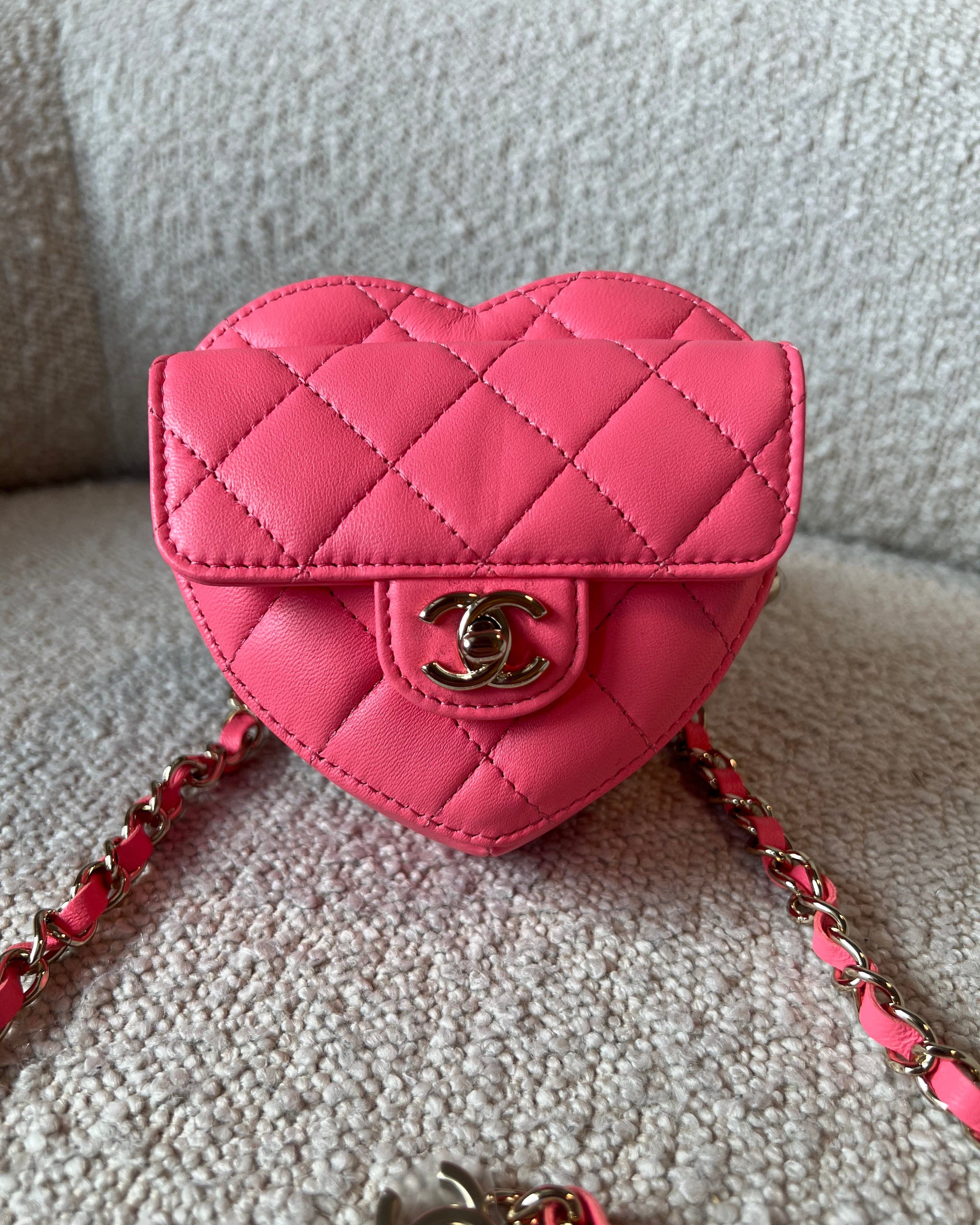 CHANEL Belt Bag 22S CC In Love Heart Zipped Pink Lambskin Quilted Belt Bag LGHW - Redeluxe