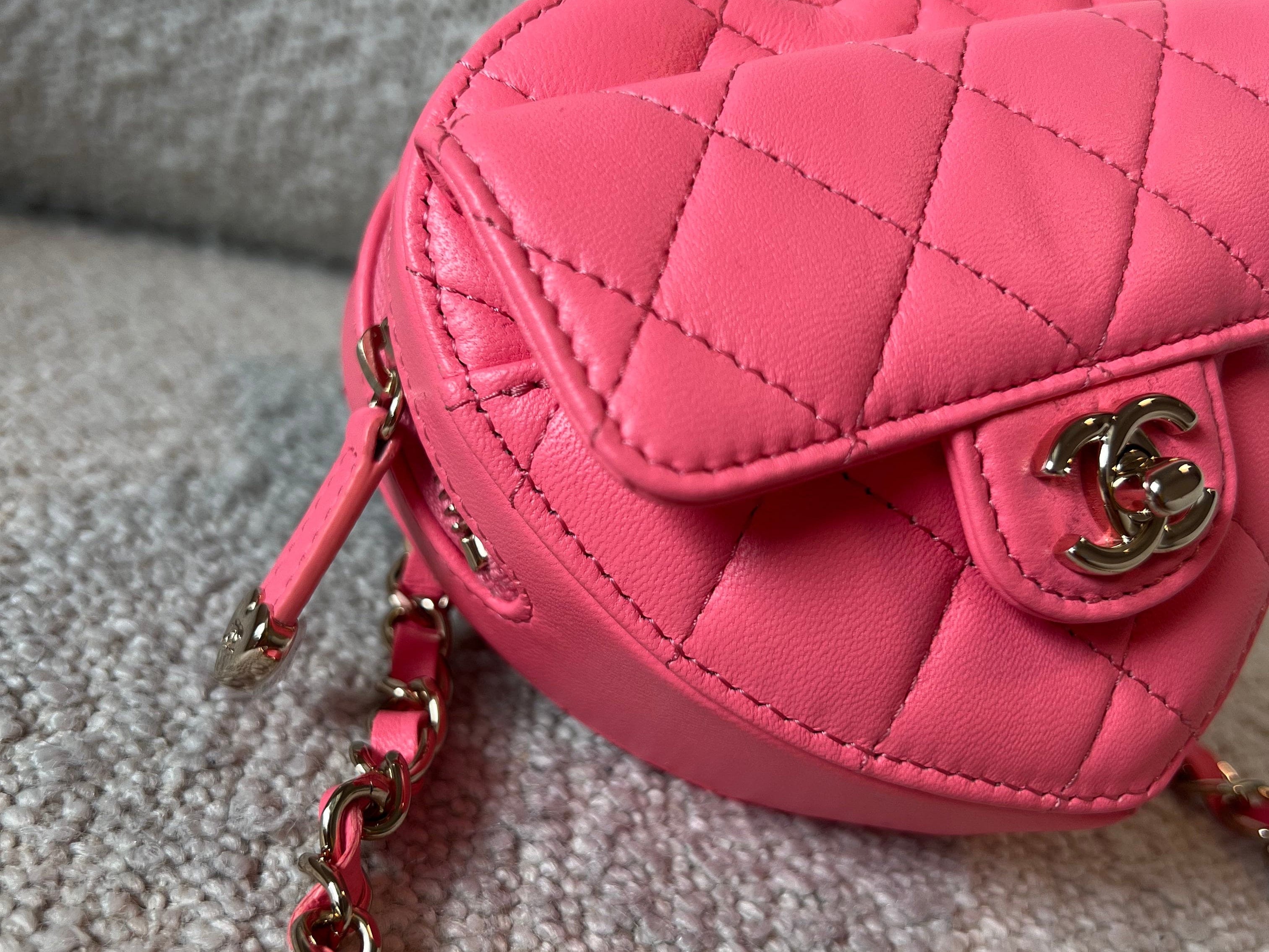 CHANEL Belt Bag 22S CC In Love Heart Zipped Pink Lambskin Quilted Belt Bag LGHW - Redeluxe