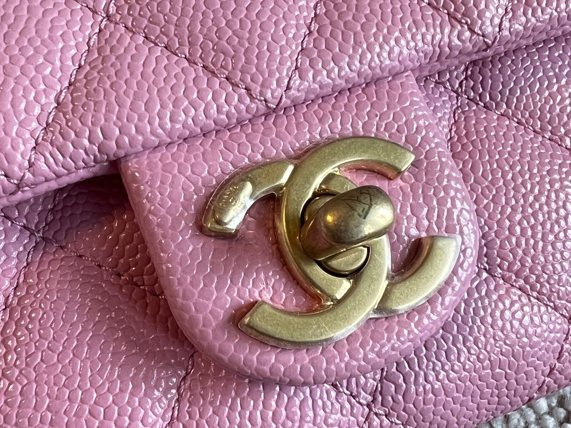 CHANEL Belt Bag 22S Dark Pink Caviar Quilted Belt Bag AGHW - Redeluxe