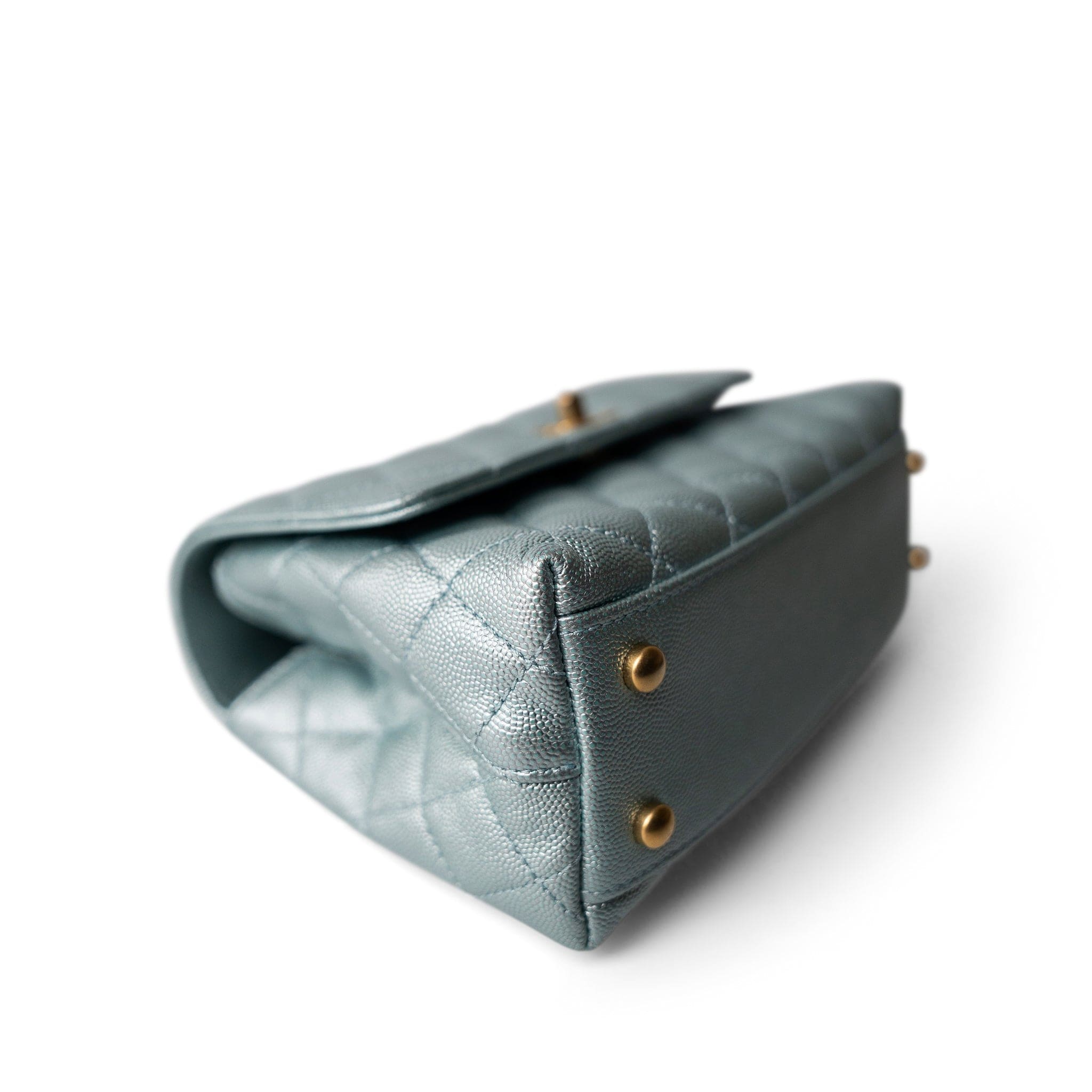 CHANEL Blue 22P Iridescent Light Blue Caviar Quilted Coco Handle Small Aged Gold Hardware - Redeluxe