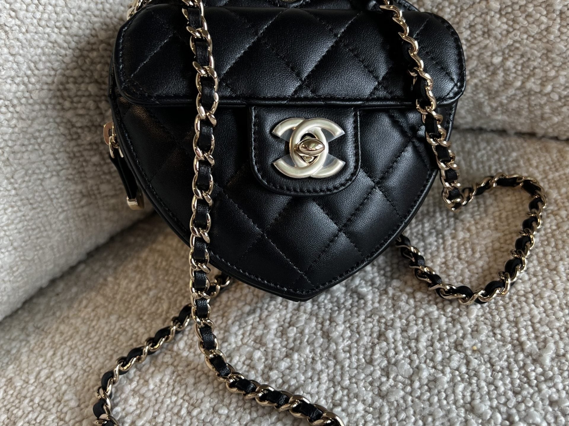 CHANEL Clutch 22S CC In Love Black Lambskin Quilted Small (Clutch on Chain) Heart Bag LGHW - Redeluxe