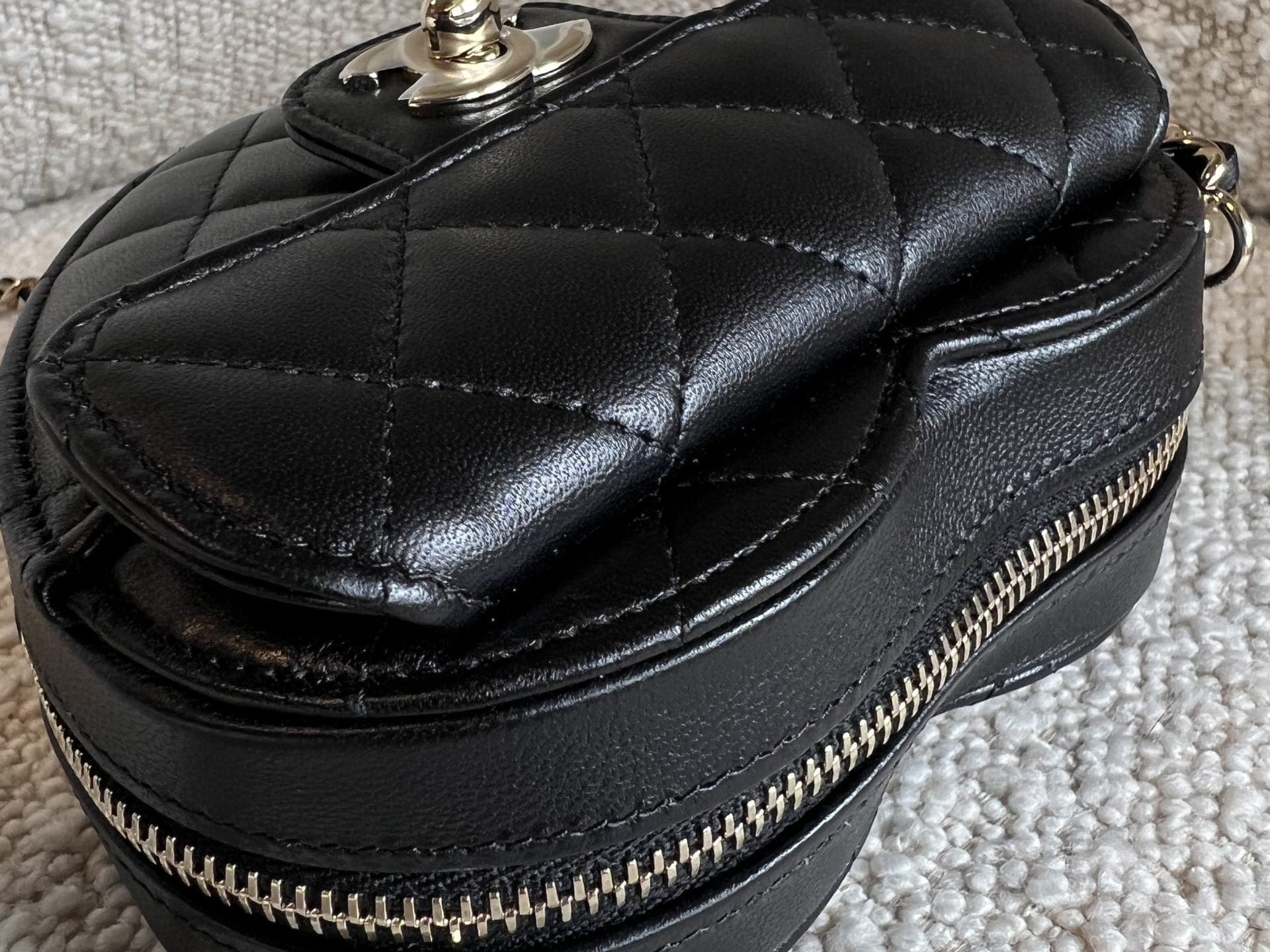 CHANEL Clutch 22S CC In Love Black Lambskin Quilted Small (Clutch on Chain) Heart Bag LGHW - Redeluxe