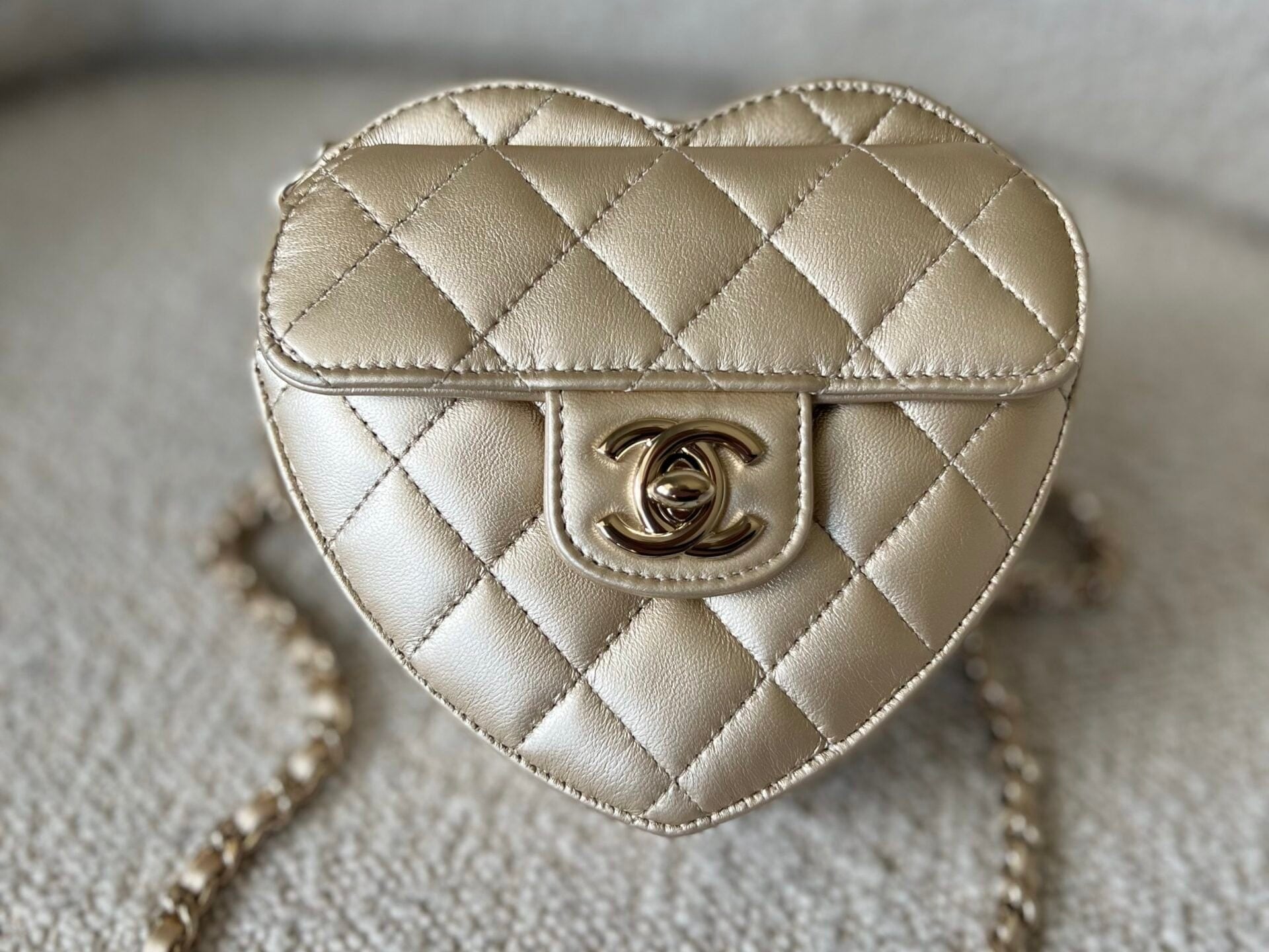 CHANEL Clutch 22S CC In Love Metallic Gold Lambskin Quilted Small (Clutch on Chain) Heart Bag LGHW - Redeluxe