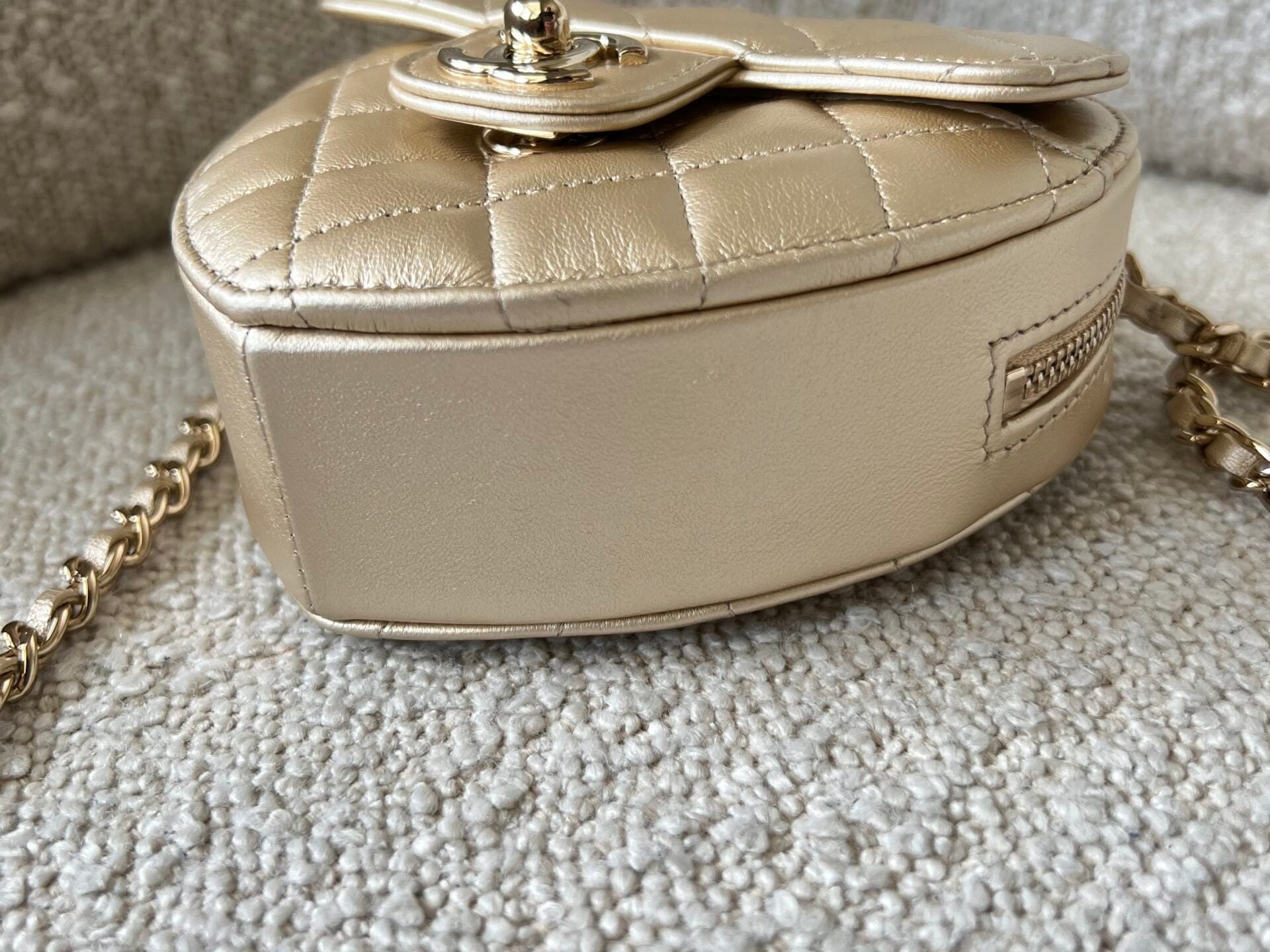 CHANEL Clutch 22S CC In Love Metallic Gold Lambskin Quilted Small (Clutch on Chain) Heart Bag LGHW - Redeluxe