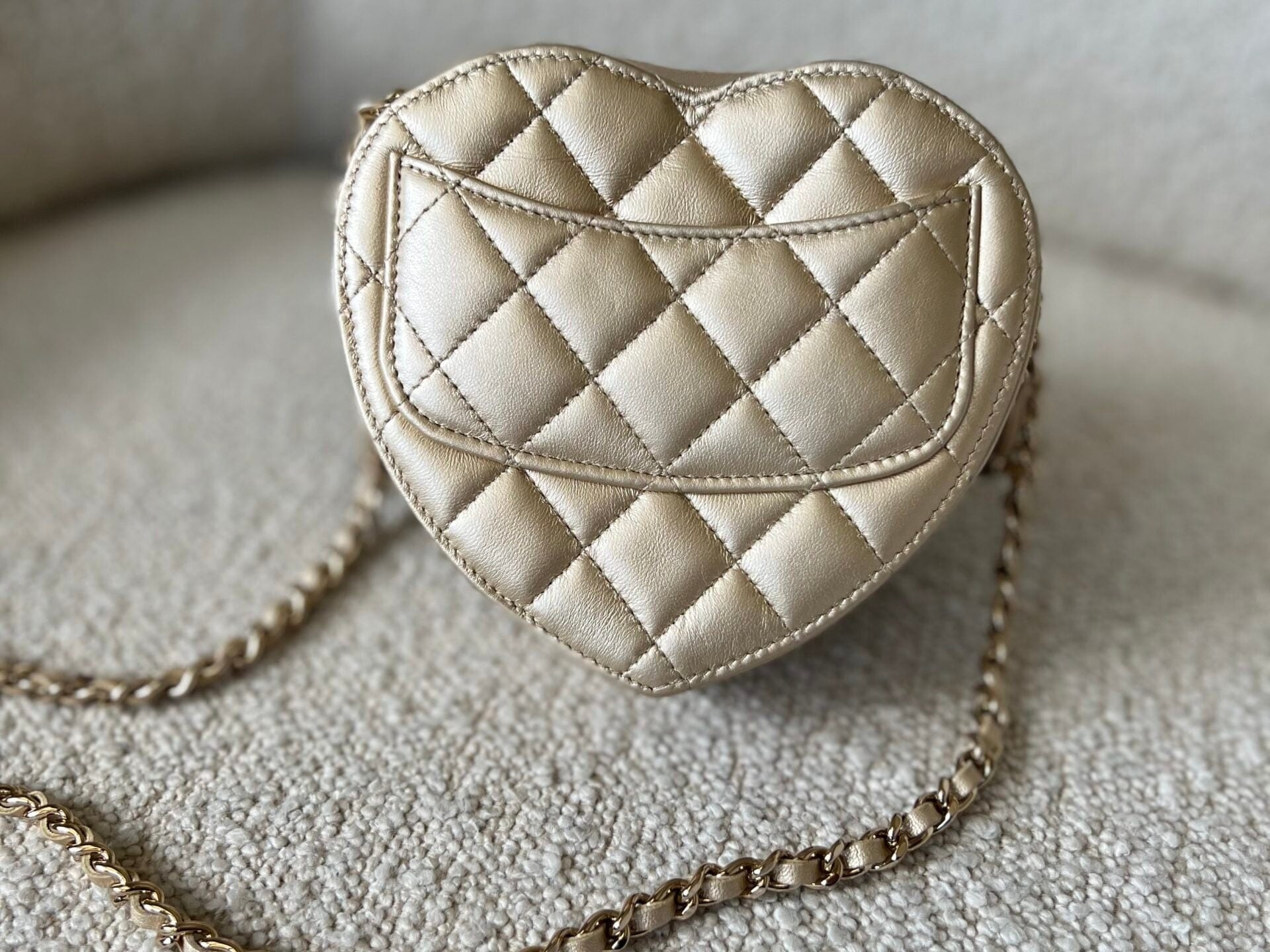 CHANEL Clutch 22S CC In Love Metallic Gold Lambskin Quilted Small (Clutch on Chain) Heart Bag LGHW - Redeluxe