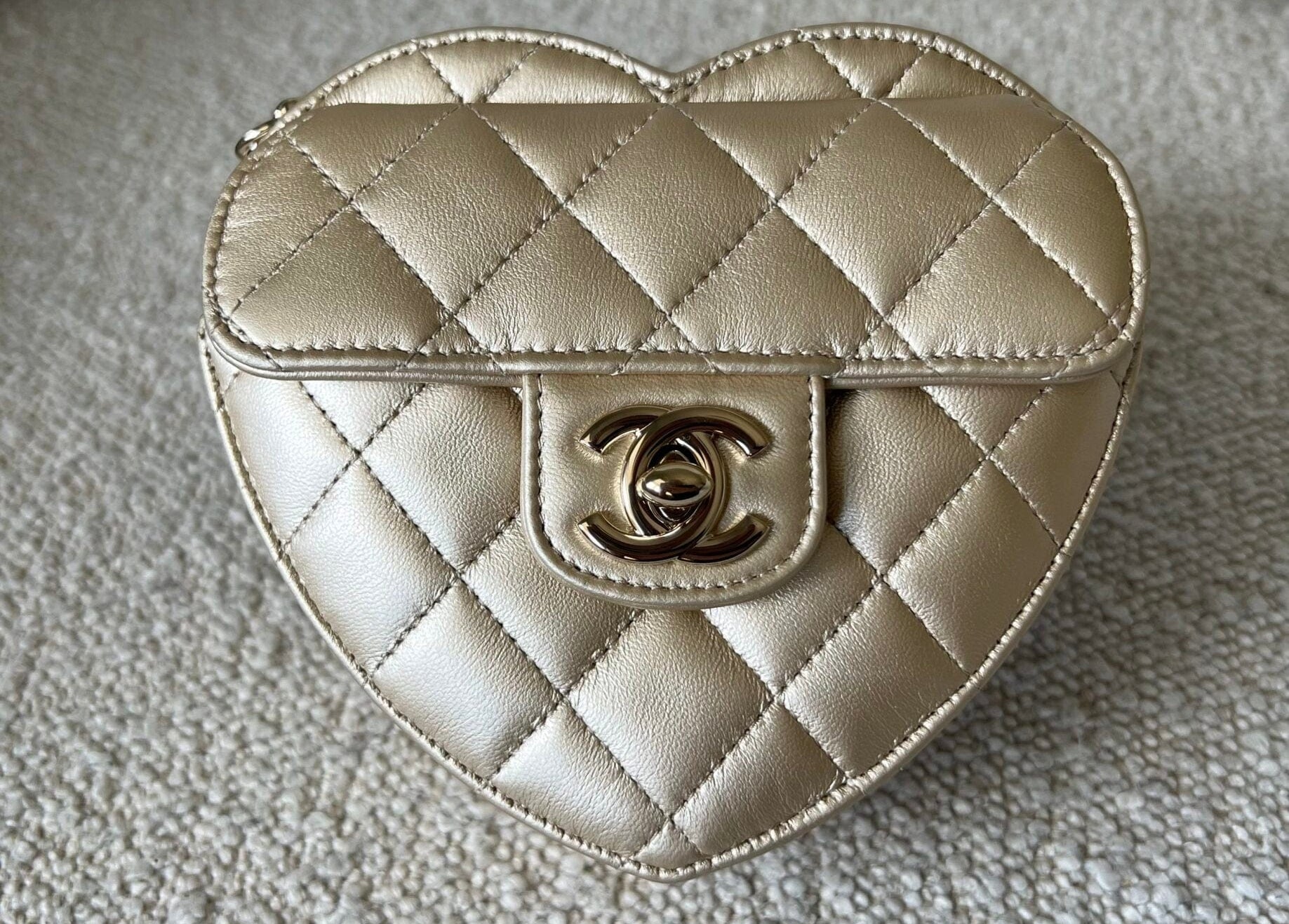 CHANEL Clutch 22S CC In Love Metallic Gold Lambskin Quilted Small (Clutch on Chain) Heart Bag LGHW - Redeluxe