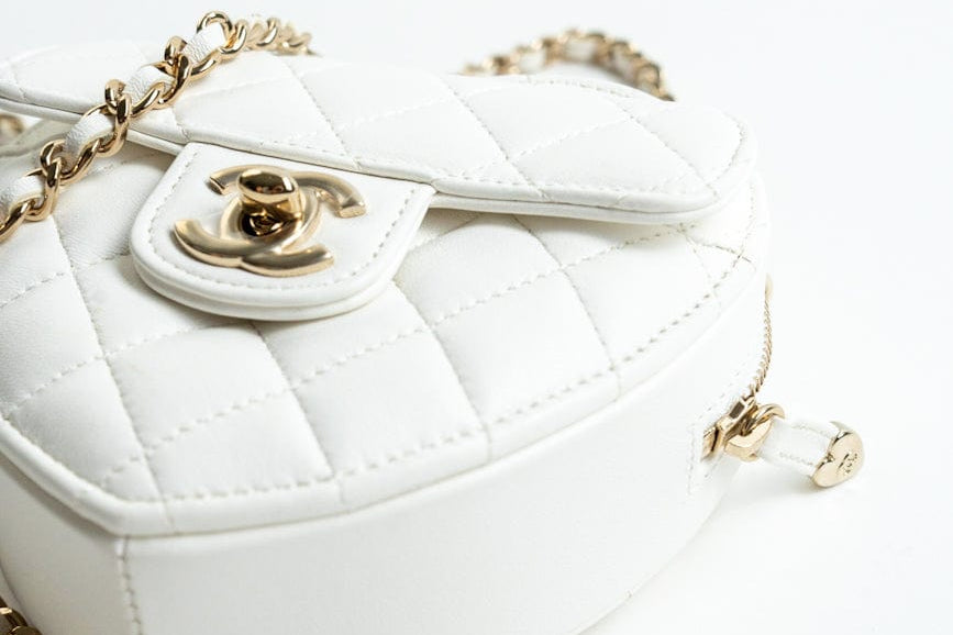 CHANEL Clutch 22S CC In Love White Lambskin Quilted Small (clutch with chain) Heart Bag LGHW - Redeluxe