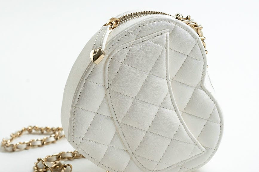 CHANEL Clutch 22S CC In Love White Lambskin Quilted Small (clutch with chain) Heart Bag LGHW - Redeluxe