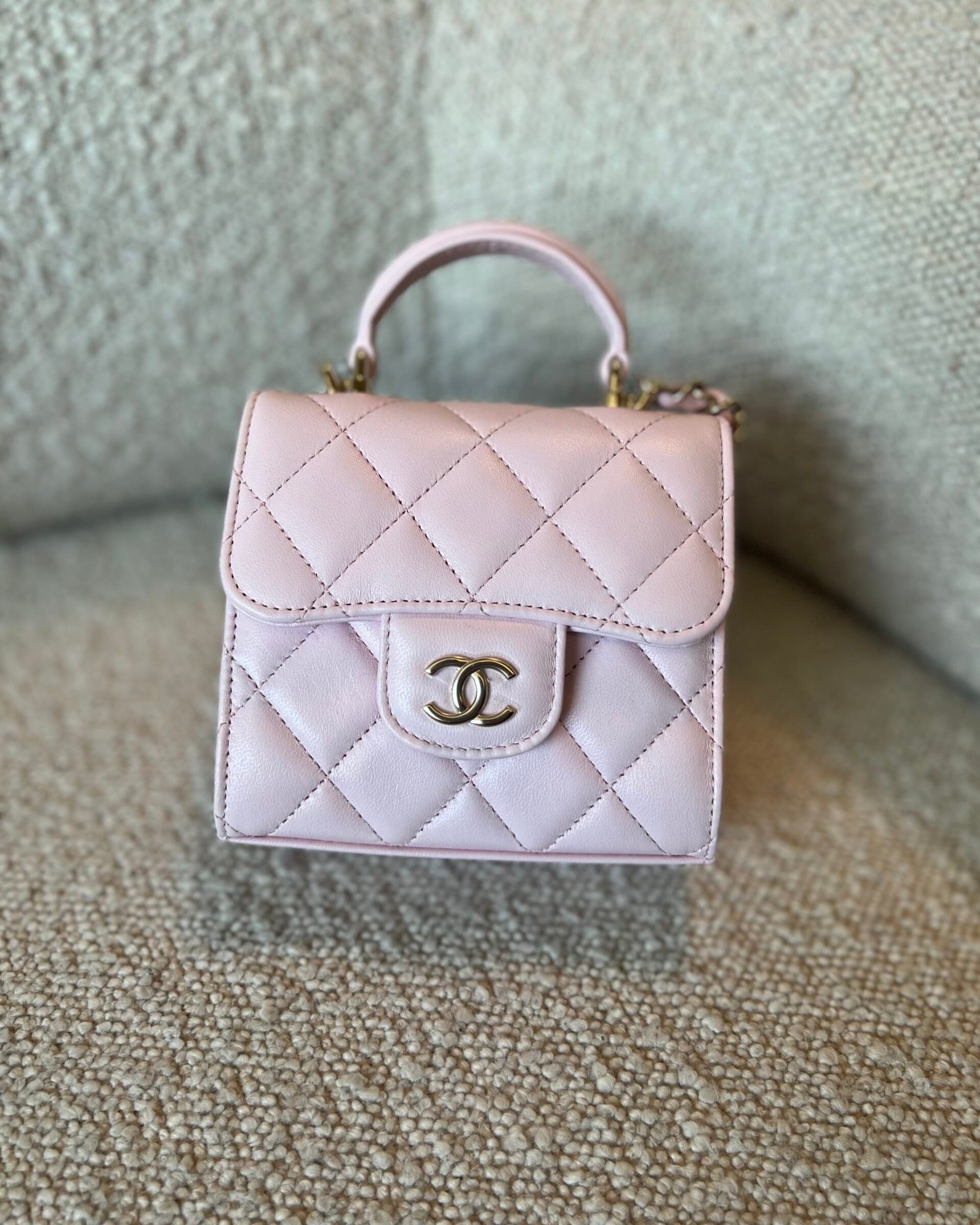 CHANEL Cosmetic Cases 22P Light Pink Lambskin Quilted Micro Vanity w/ Top Handle - Redeluxe
