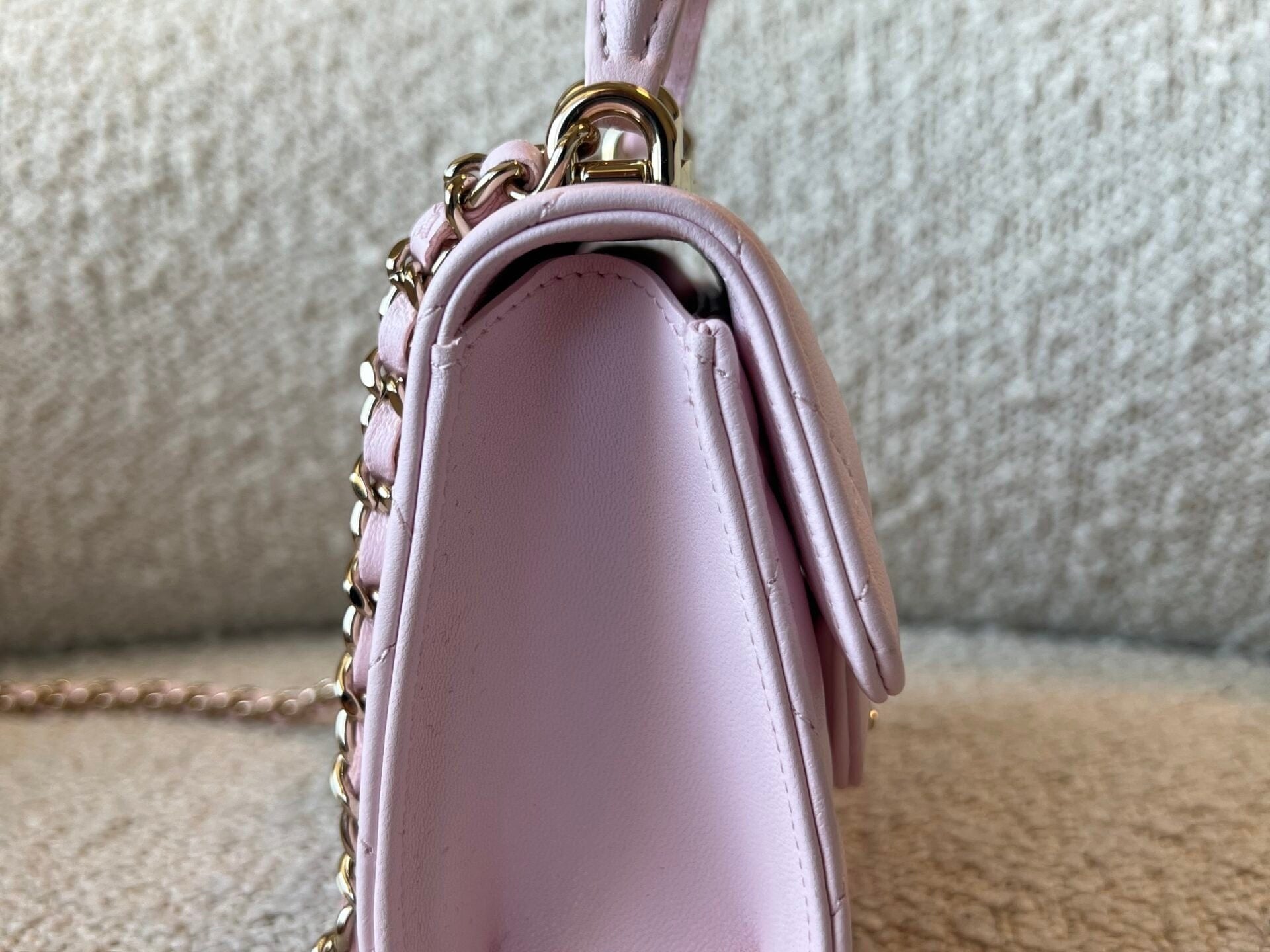 CHANEL Cosmetic Cases 22P Light Pink Lambskin Quilted Micro Vanity w/ Top Handle - Redeluxe