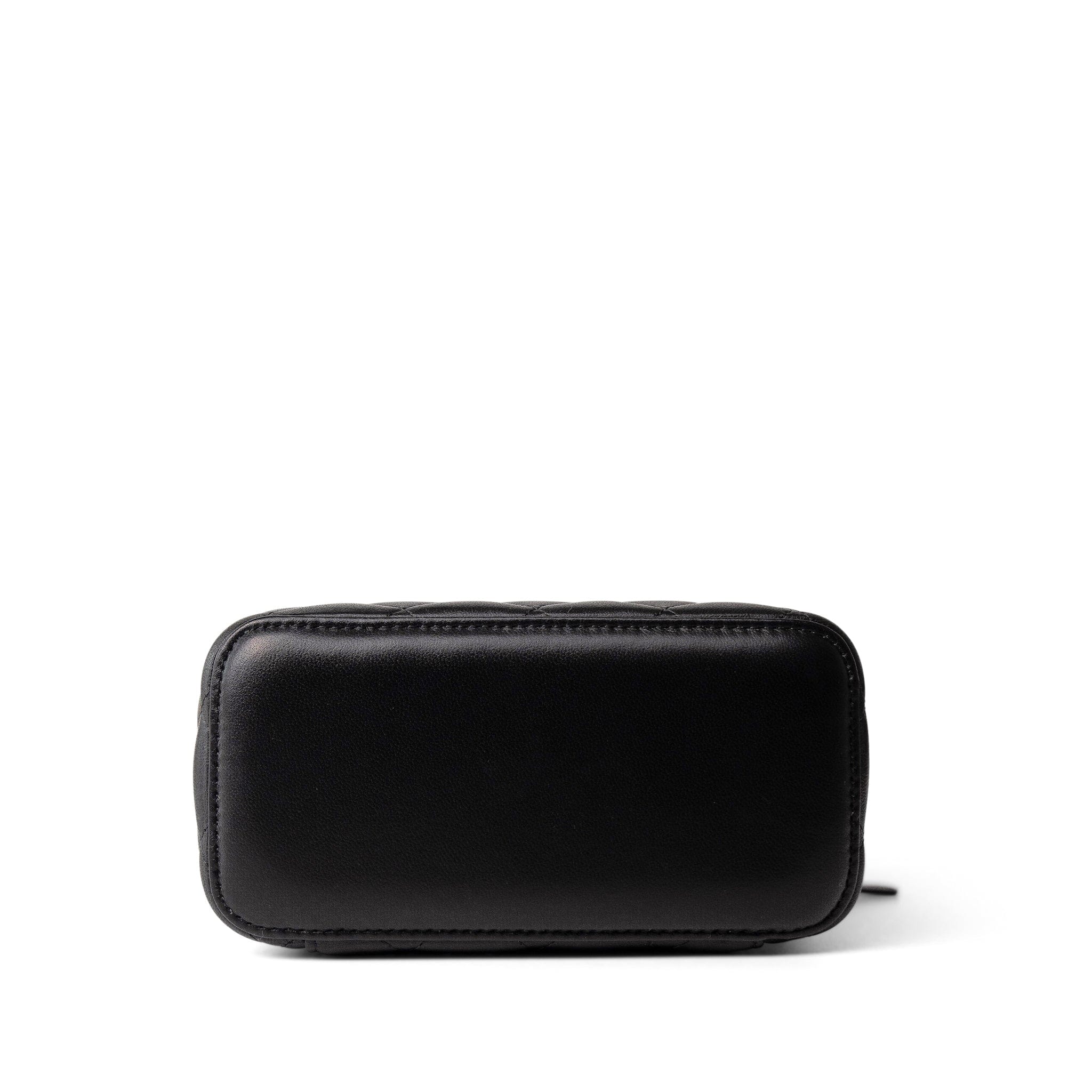 CHANEL Cosmetic Cases Black Black Lambskin Quilted Pearl Crush Vanity Case With Chain Antique Gold - Redeluxe