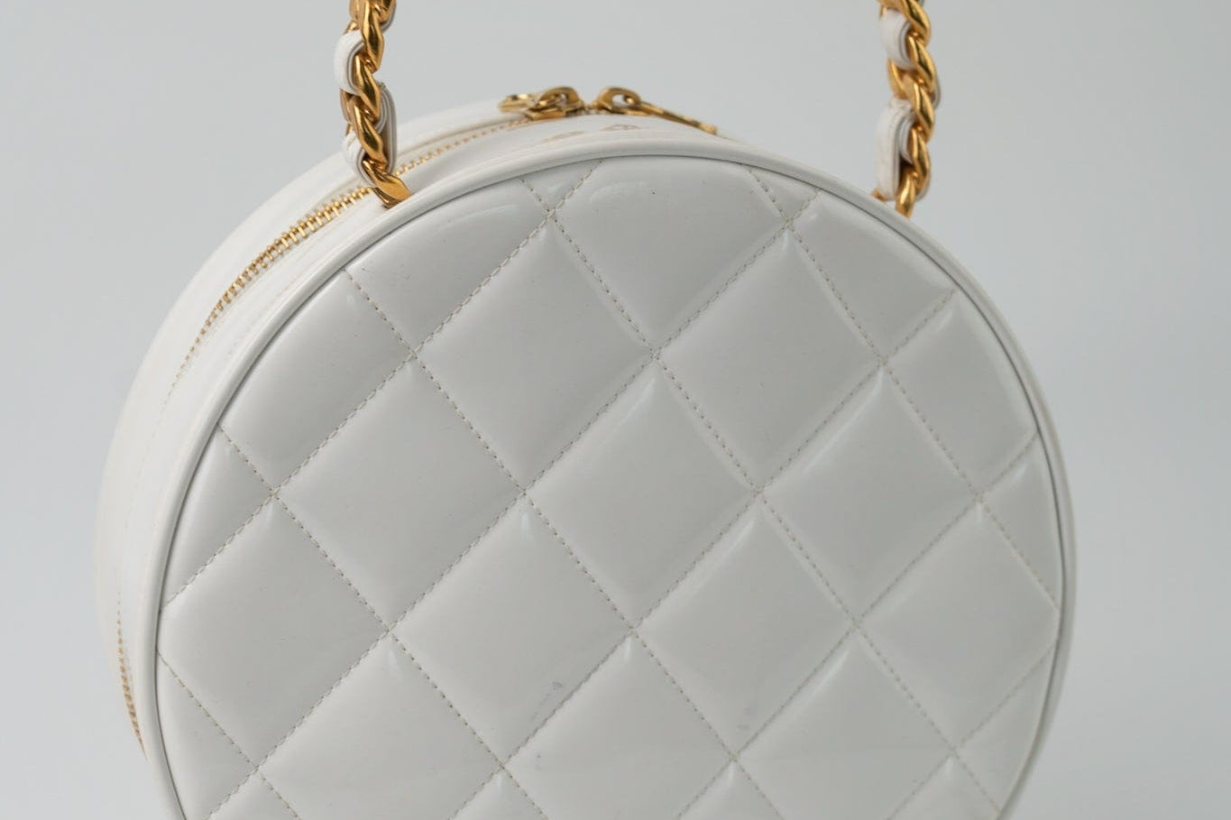 CHANEL Cosmetic Cases Vintage White Patent Leather Round Vanity Bag Gold Hardware - Redeluxe