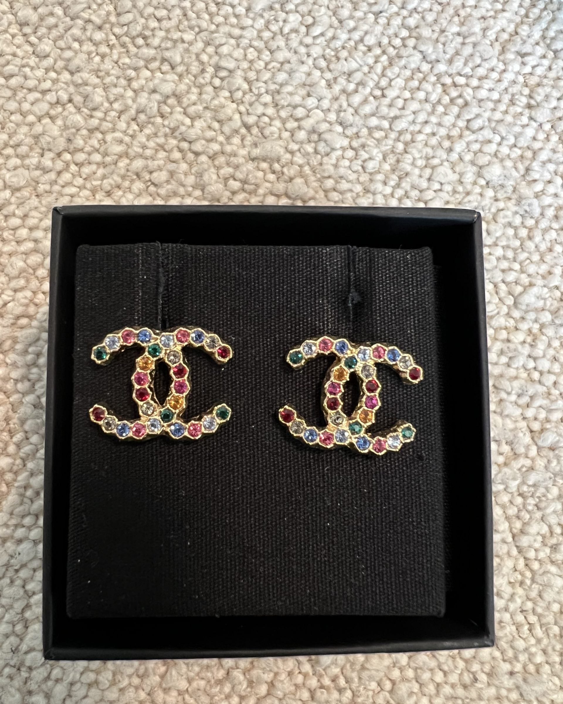 CHANEL Earrings Chanel 20K Gold and Multicolor CC Earrings - Redeluxe