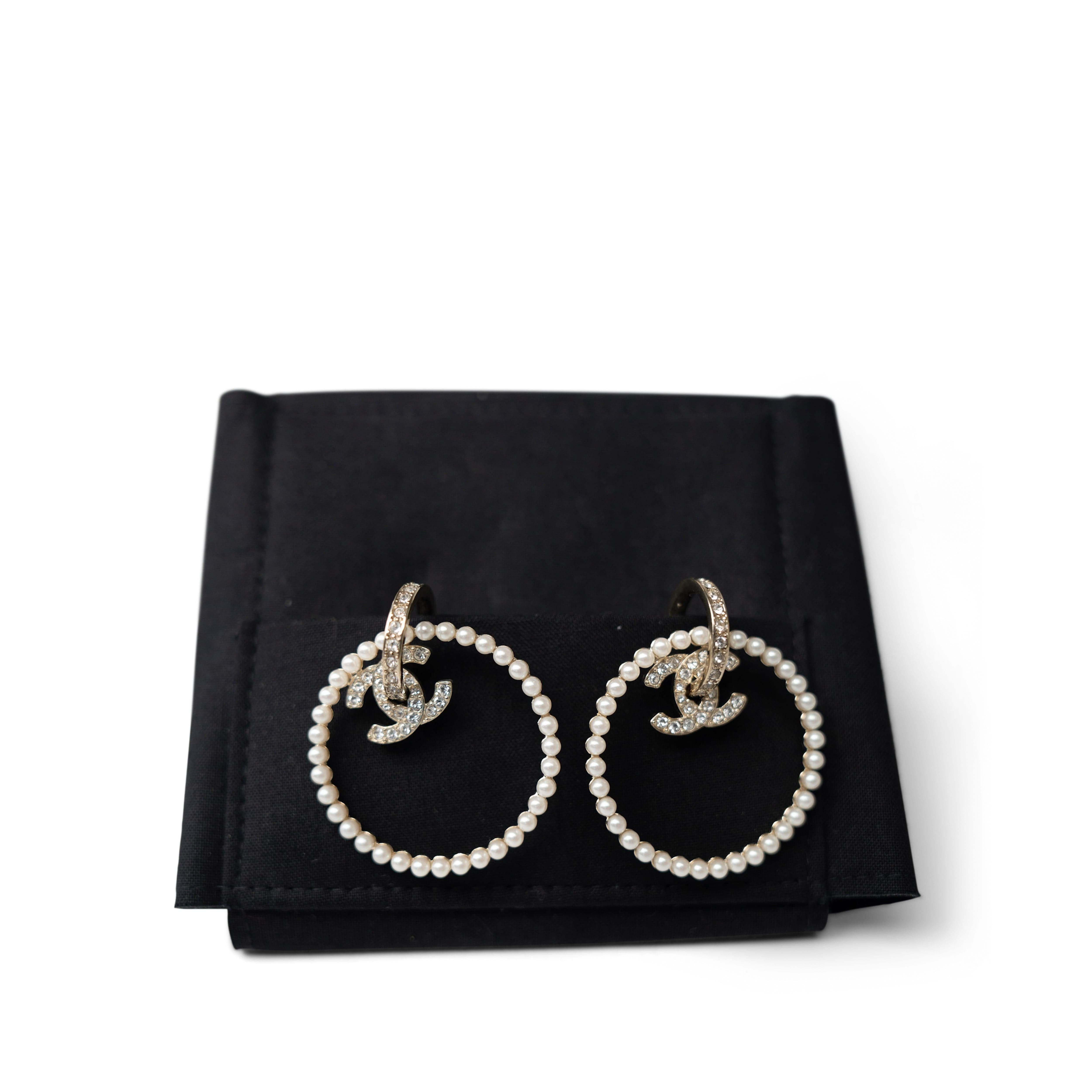 CHANEL Earrings Gold 22B CC Hoop Earrings Gold, Pearly White and Crystal - Redeluxe